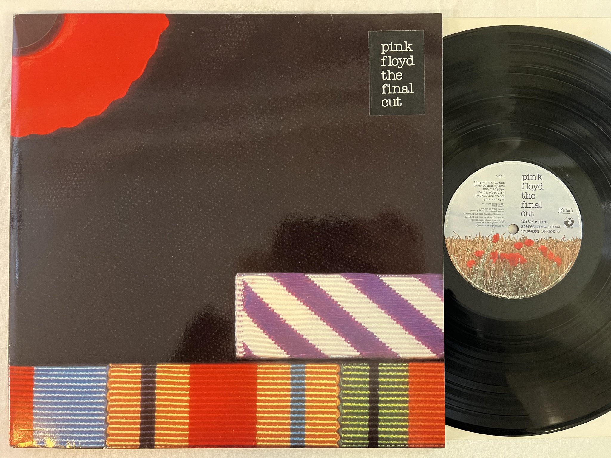 Omslagsbild för skivan PINK FLOYD the final LP -83 Hol HARVEST 1C 064-65042