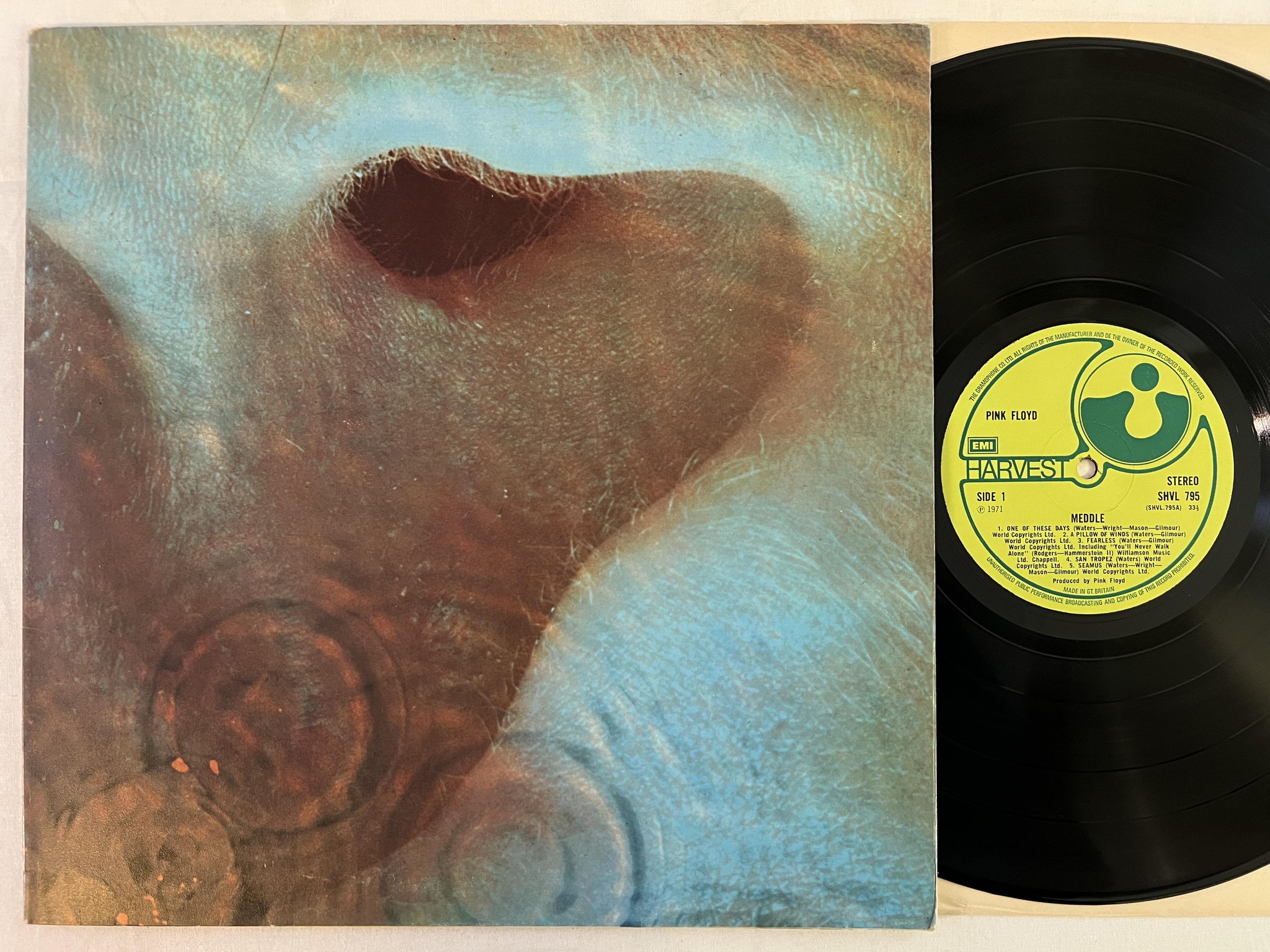 Omslagsbild för skivan PINK FLOYD meddle LP -71 UK HARVEST SHVL 795