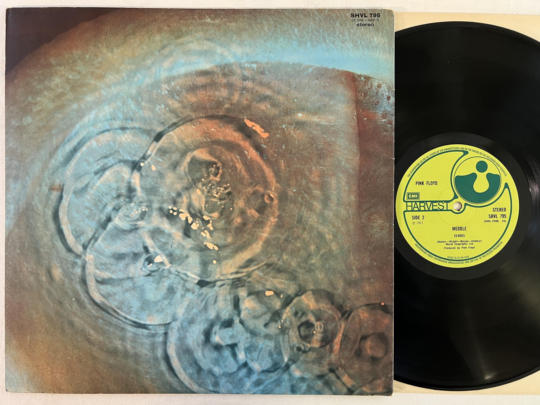 Omslagsbild för skivan PINK FLOYD meddle LP -71 UK HARVEST SHVL 795