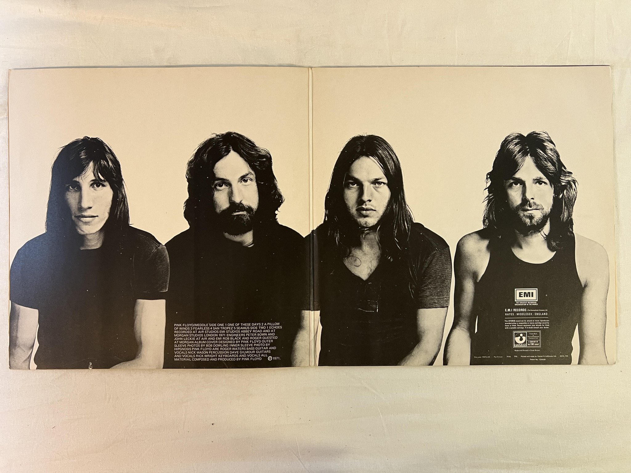 Omslagsbild för skivan PINK FLOYD meddle LP -71 UK HARVEST SHVL 795