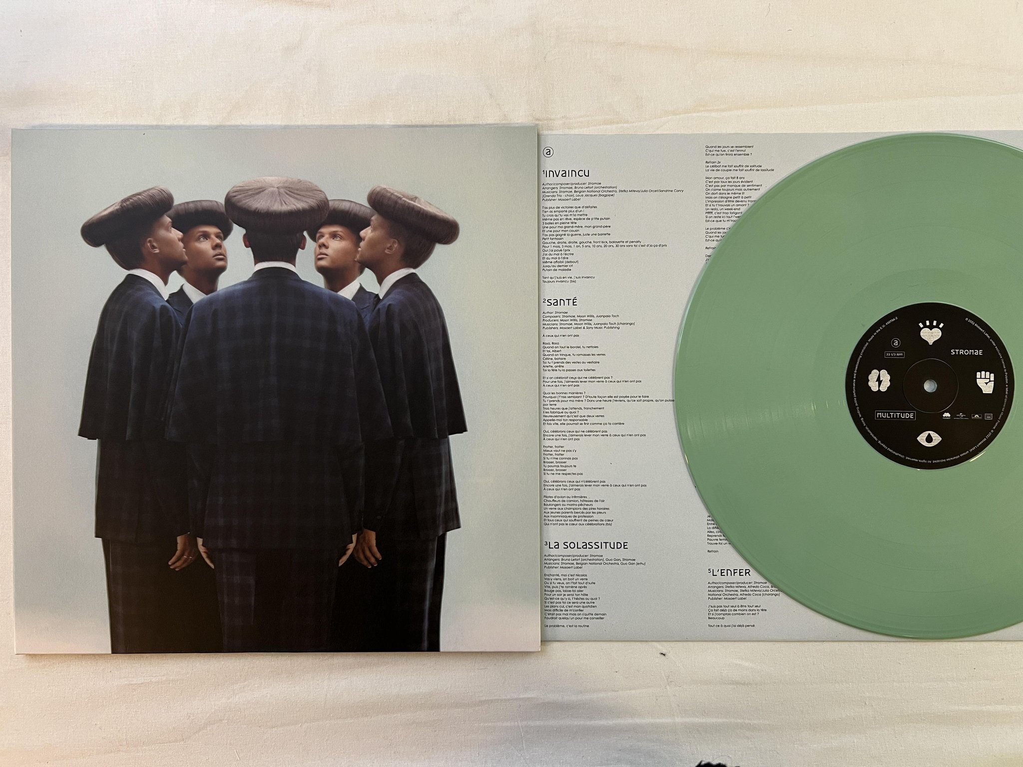 Omslagsbild för skivan STROMAE multitude LP 2022 MOSAERT 602445079421 Indie pop ** GREEN VINYL **
