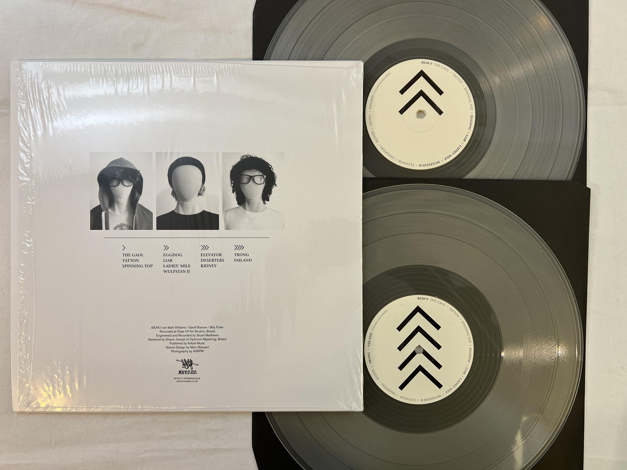 Omslagsbild för skivan BEAK> - Beak>> 2xLP 2021 UK INVADA INV107LP *** transparent vinyl ***