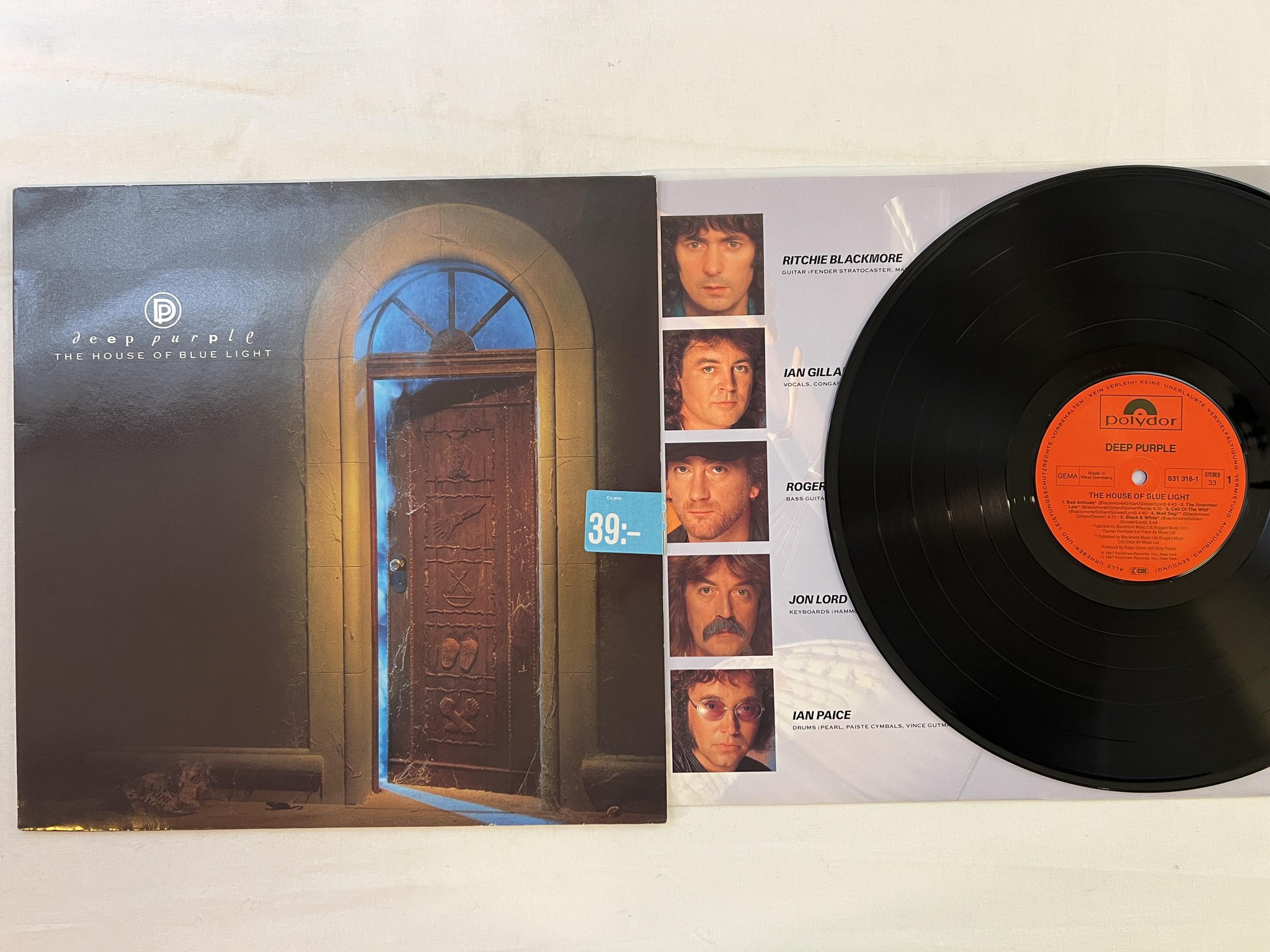 Omslagsbild för skivan DEEP PURPLE the house of blue light LP -87 Ger POLYDOR 831 318-1