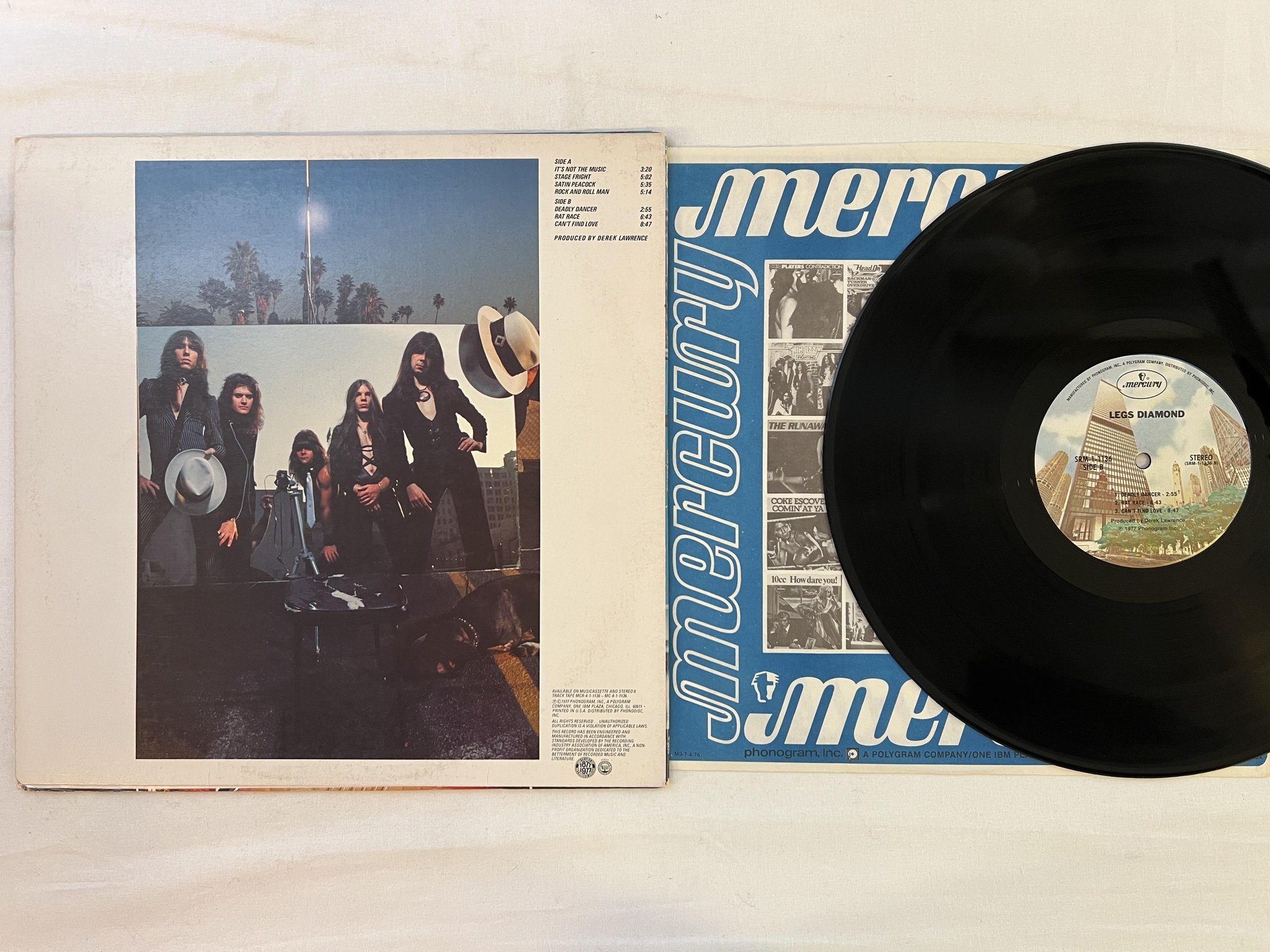 Omslagsbild för skivan LEGS DIAMOND s/T LP -77 US MERCURY SRM 1-1136