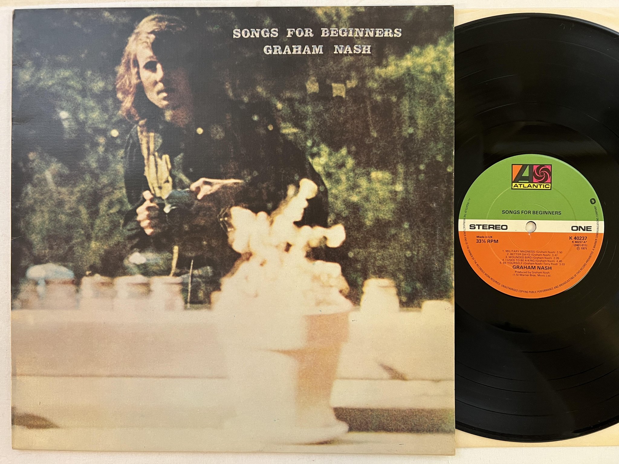 Omslagsbild för skivan GRAHAM NASH songs for beginners LP -71 UK ATLANTIC K 40237