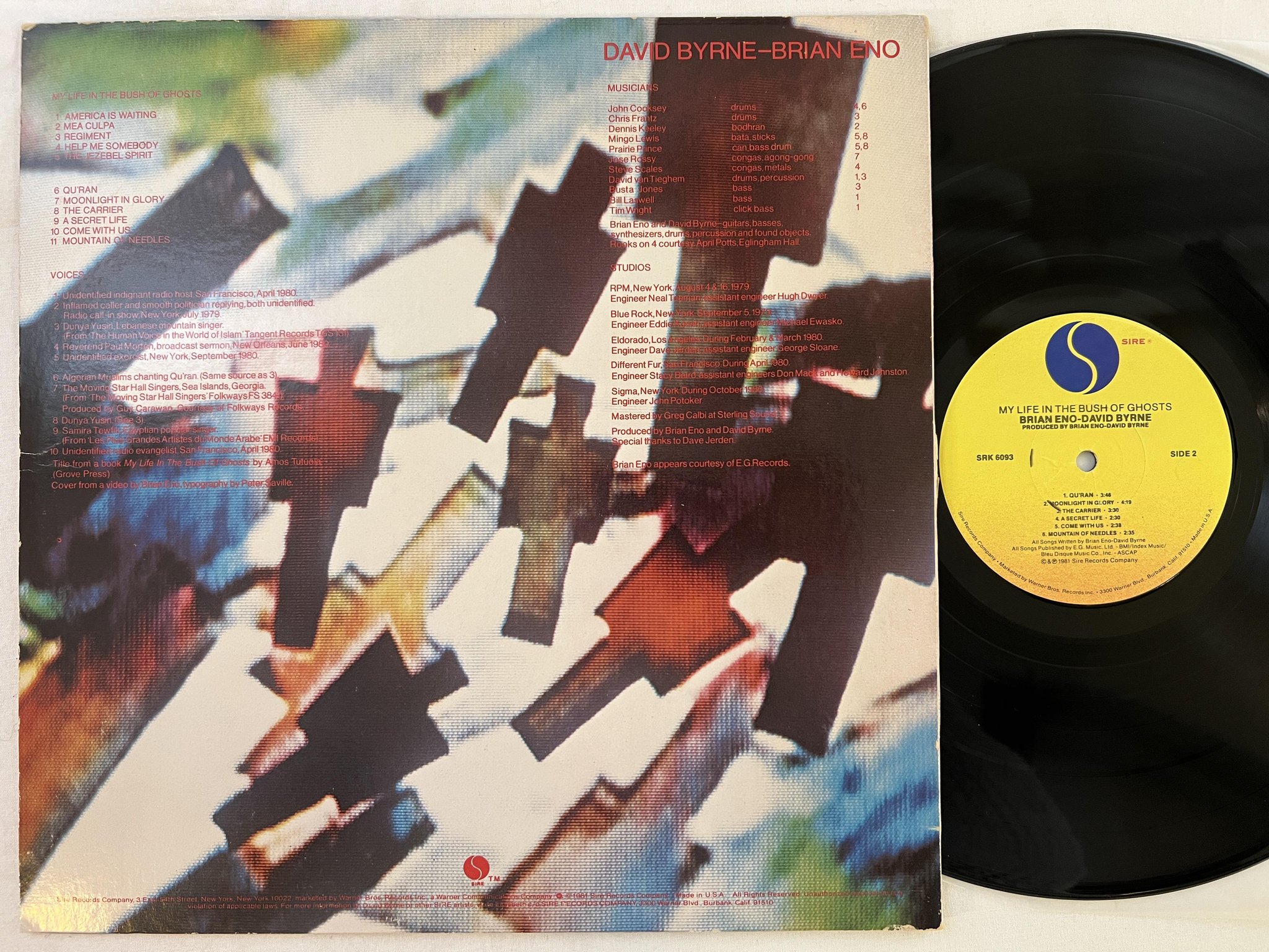 Omslagsbild för skivan BRIAN ENO -DAVID BYRNE my life in the bush of ghosts LP -81 SIRE SRK 6093