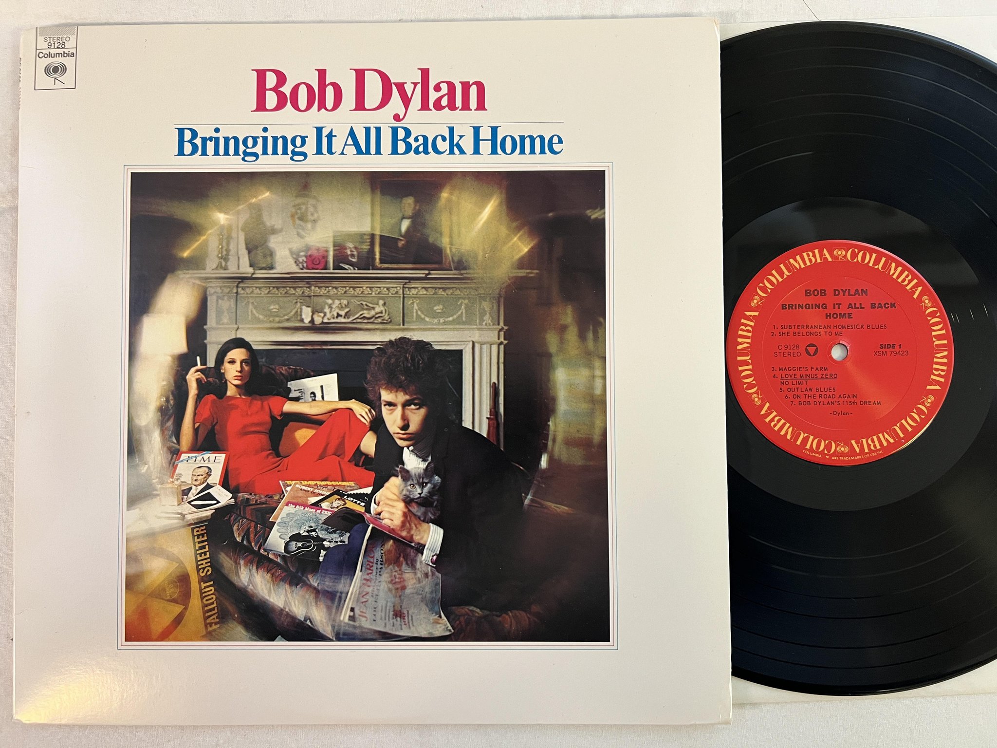 Omslagsbild för skivan BOB DYLAN bringing it all back home LP US COLUMBIA C 9128