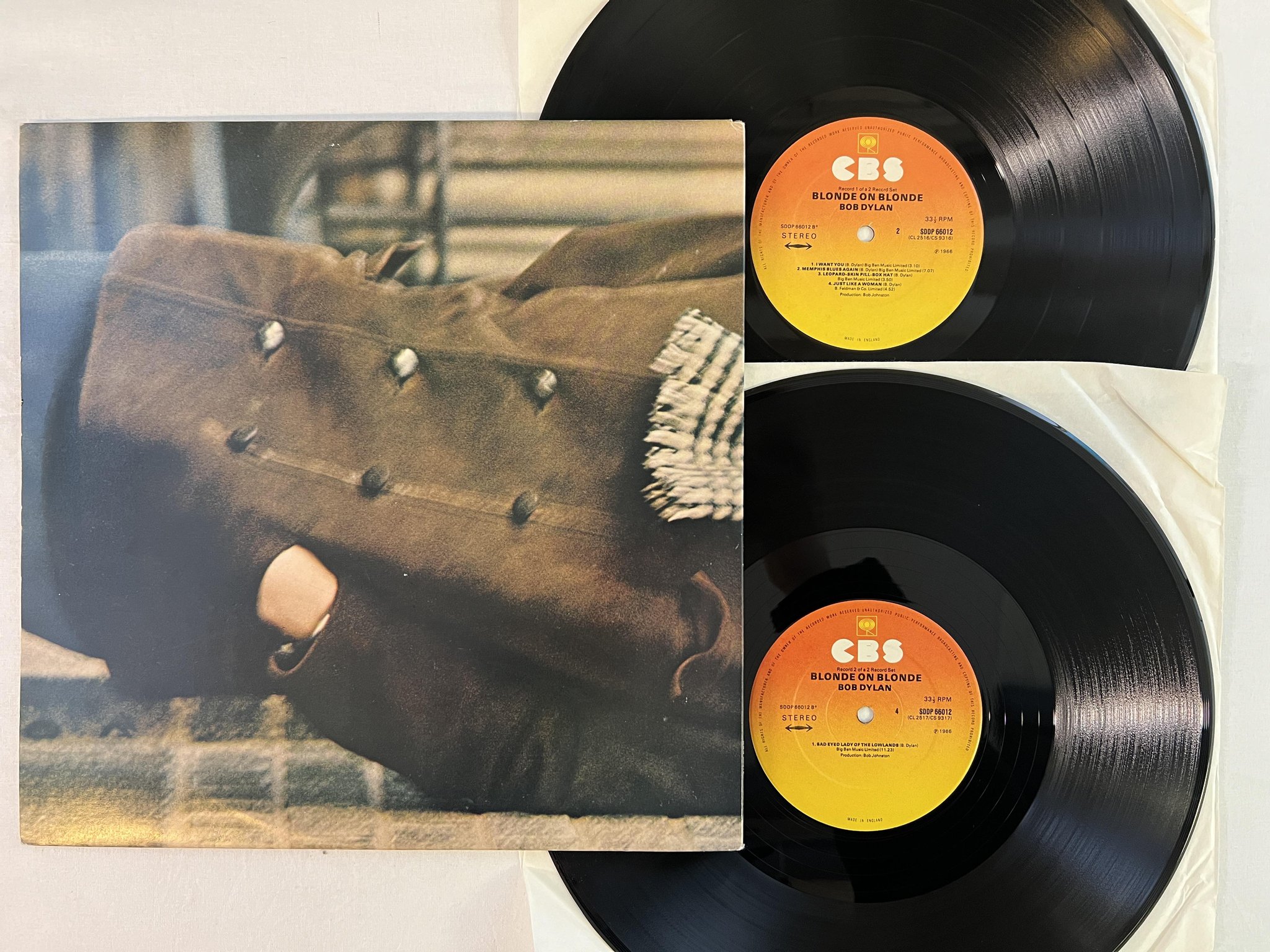 Omslagsbild för skivan BOB DYLAN blonde on blonde 2xLP UK CBS SDDP 66012