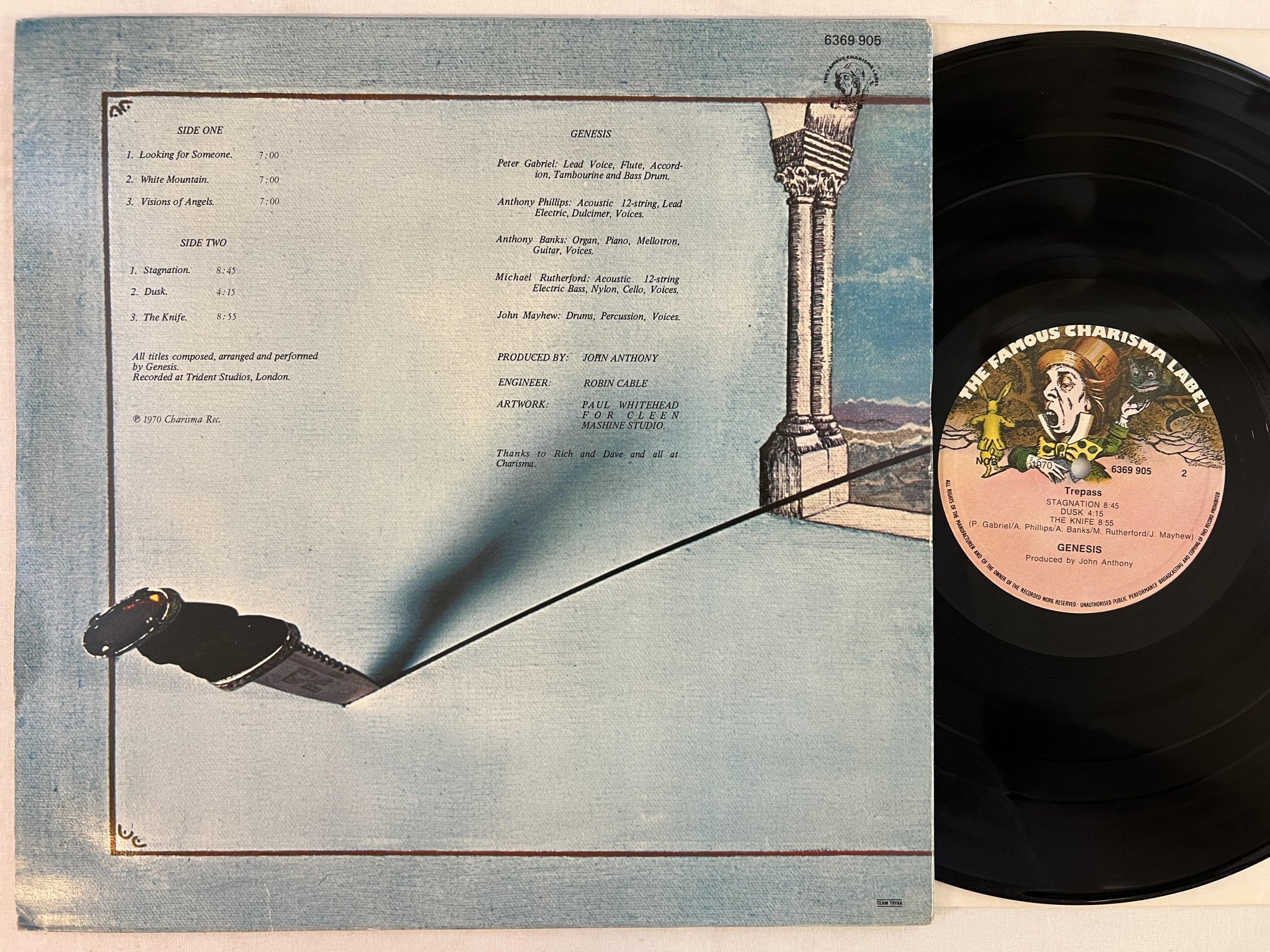 Omslagsbild för skivan GENESIS trepass LP ncb THE FAMOUS CHARISMA LABEL 6369 905