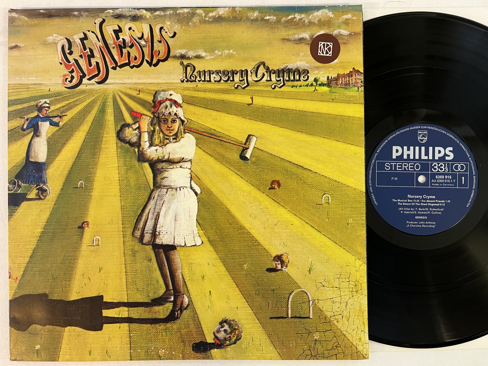Omslagsbild för skivan GENESIS nursery cryme LP Ger PHILIPS 6369 916