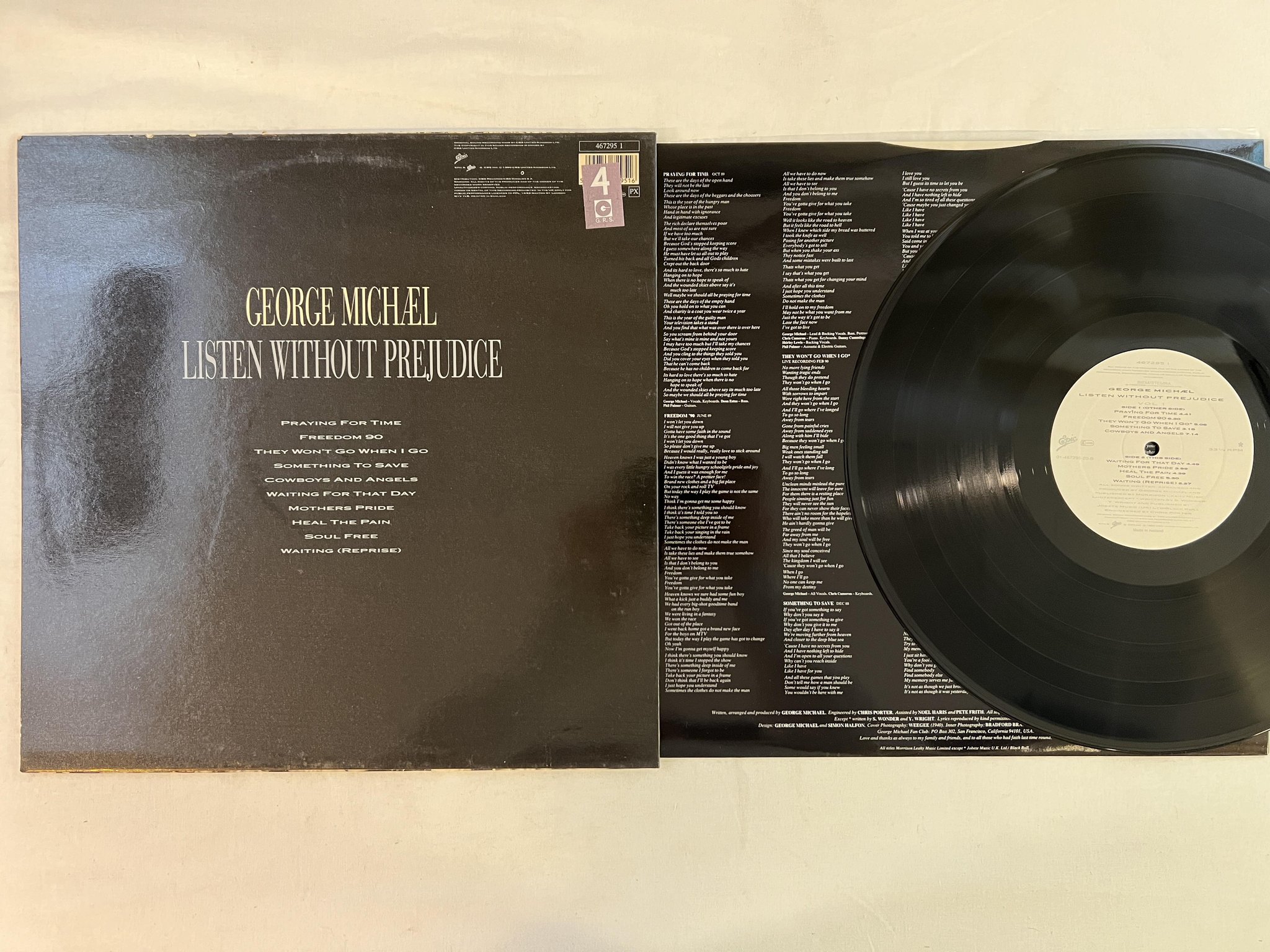 Omslagsbild för skivan GEORGE MICHAEL listen without prejudice LP -90 EPIC 01-467295-20
