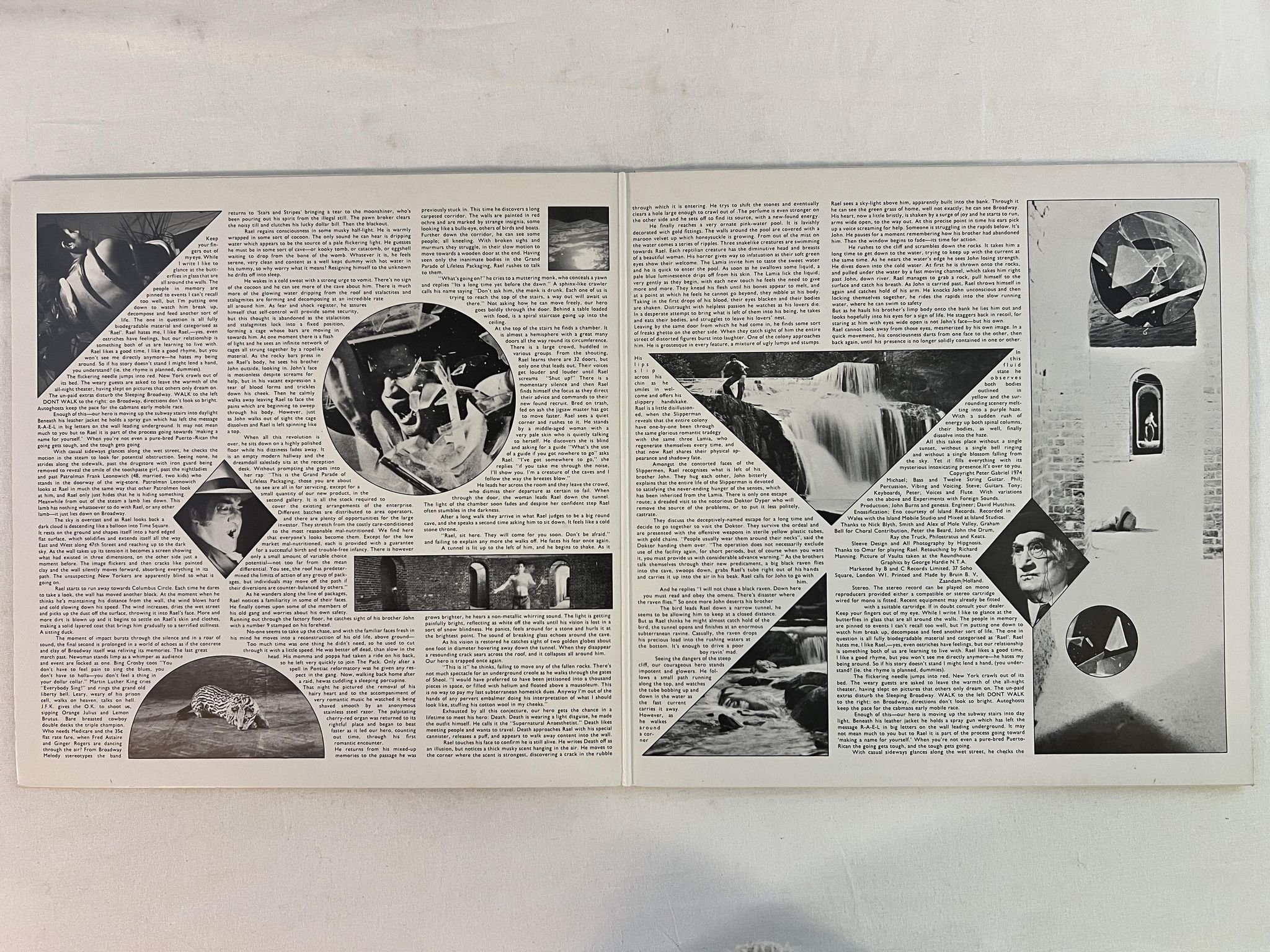 Omslagsbild för skivan GENESIS s/t LP -74 THE FAMOUS CHARISMA LABEL 6641226