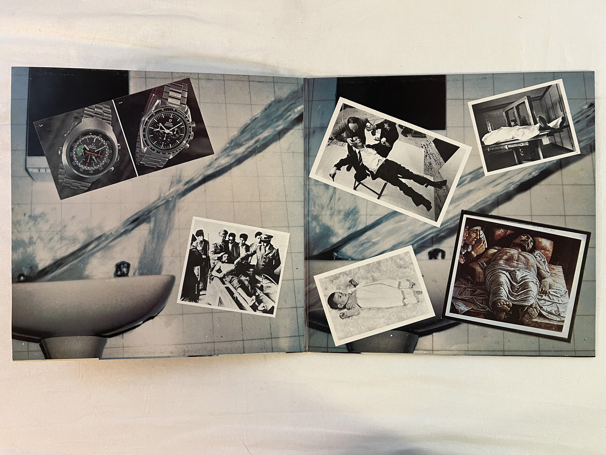 Omslagsbild för skivan DAVID BOWIE lodger LP -79 UK RCA BOW LP 1