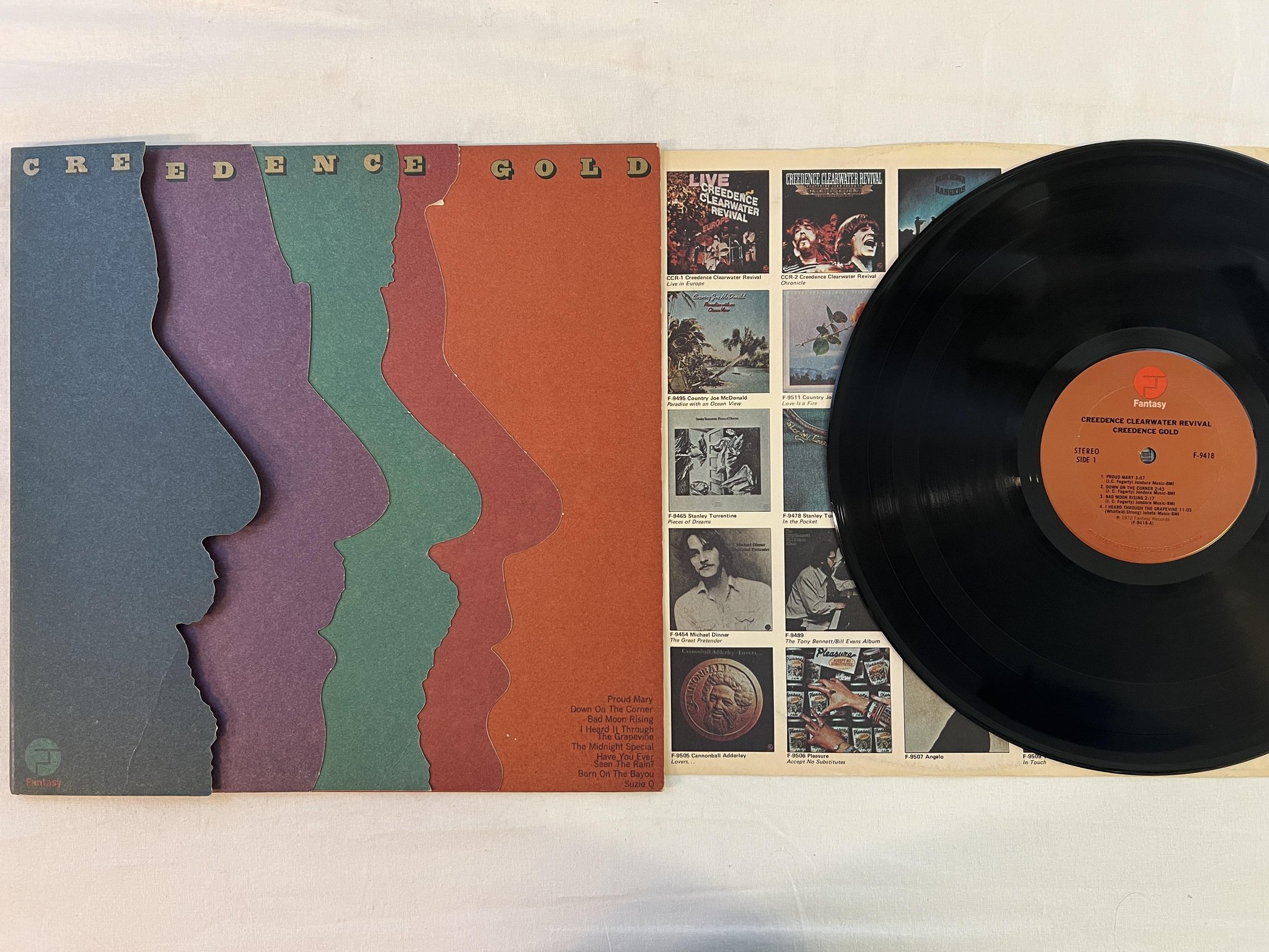 Omslagsbild för skivan CREEDENCE CLEARWATER REVIVAL Creedence gold LP US FANTASY F-9418