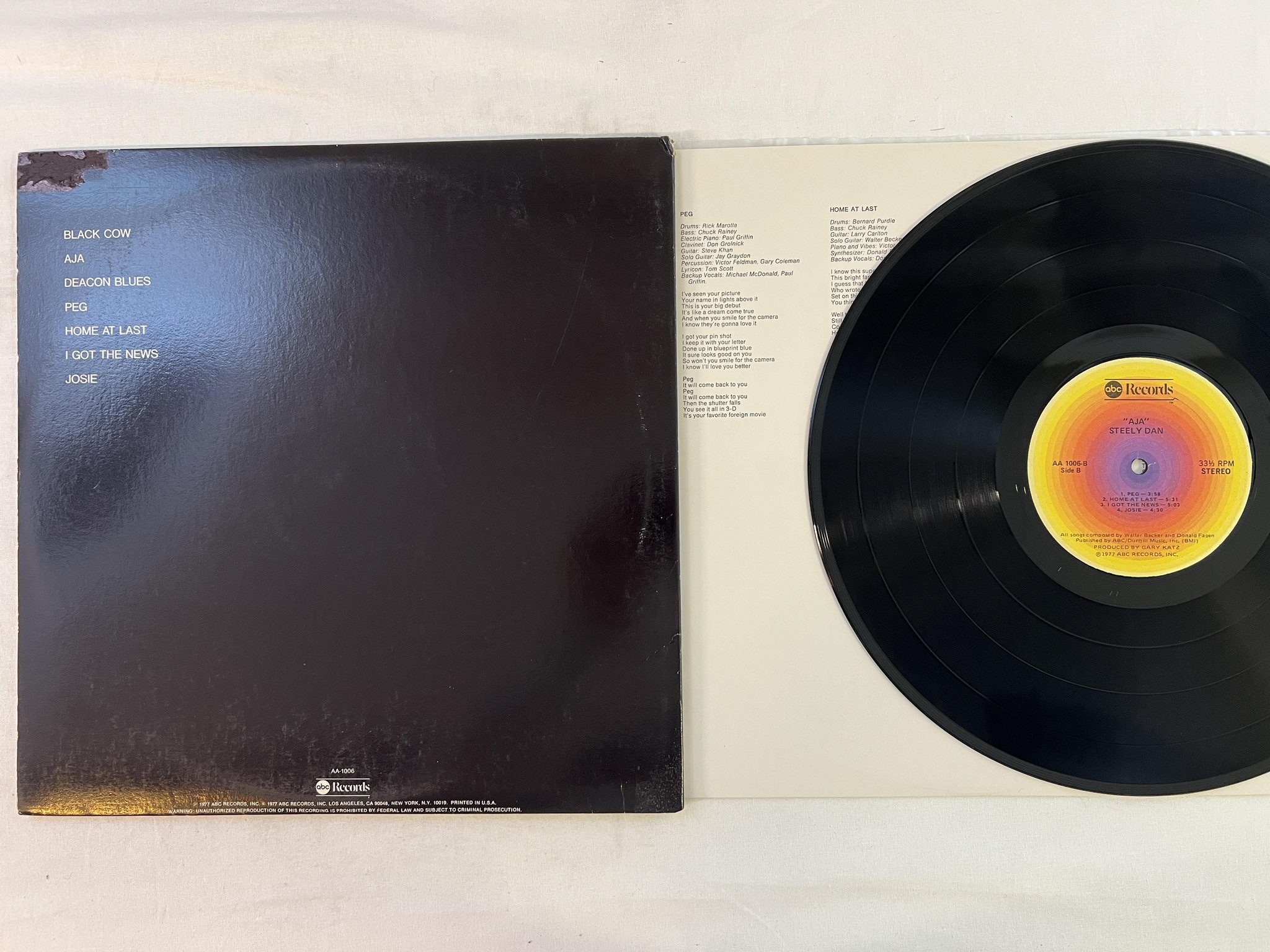 Omslagsbild för skivan STEELY DAN aja LP -77 US ABC AA 1006 *** CLASSIC ***