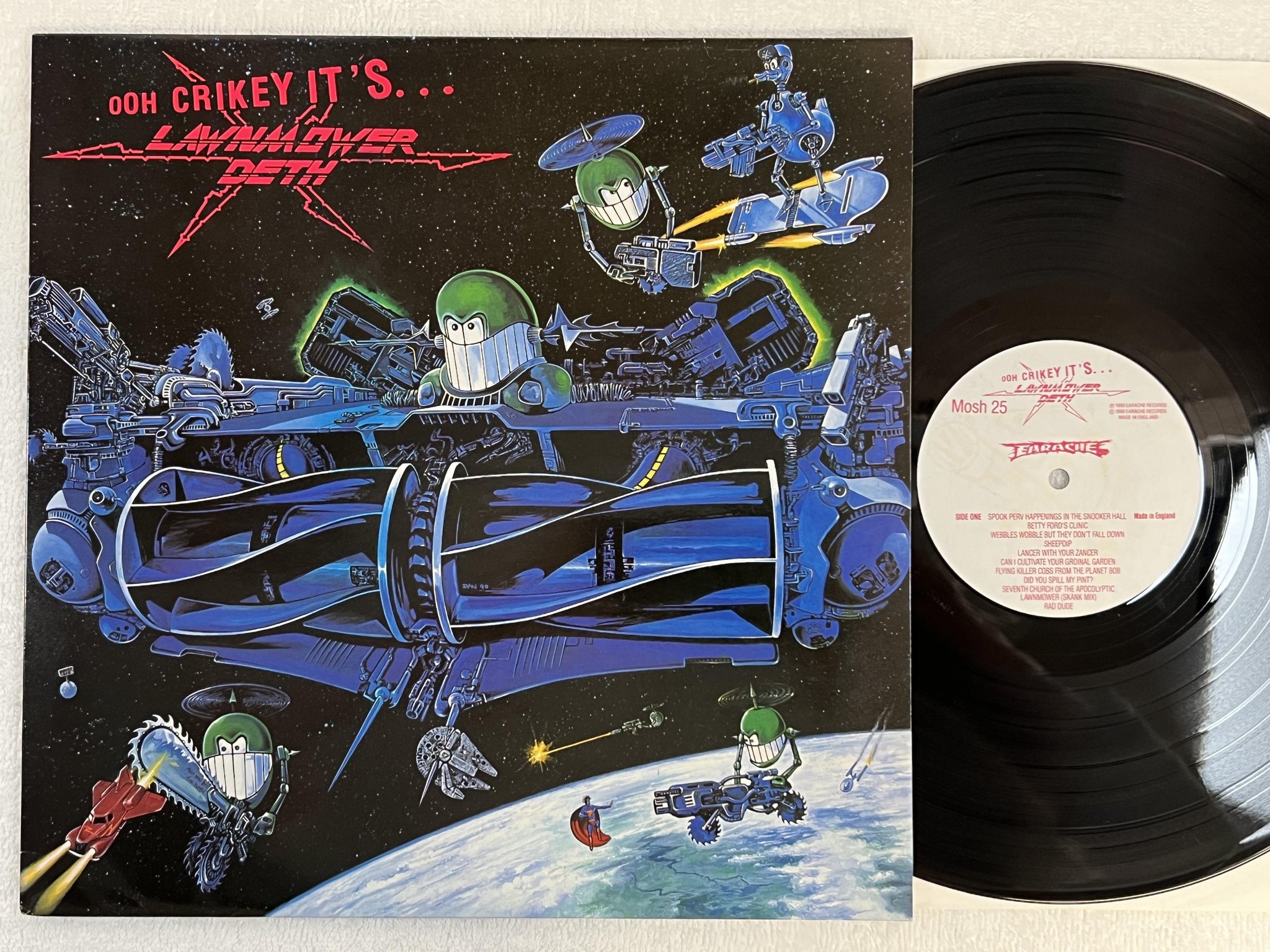 Omslagsbild för skivan LAWNMOVER DETH Ooh Crikey It's... LP -90 EARACHE Mosh 25