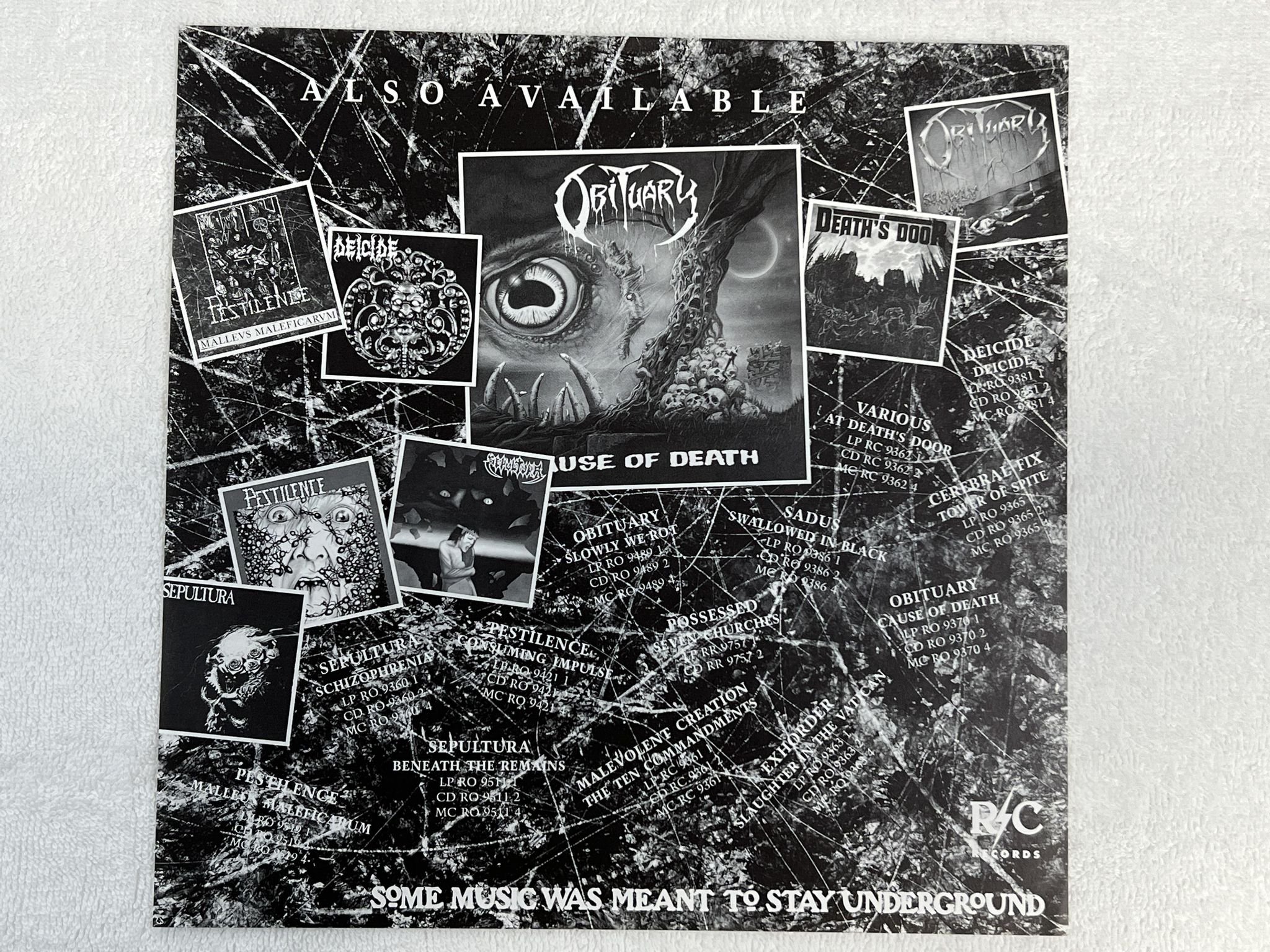 Omslagsbild för skivan OBITUARY Slowly We Rot LP -89 Hol ROADRACER RO 9489-1 ** death metal **
