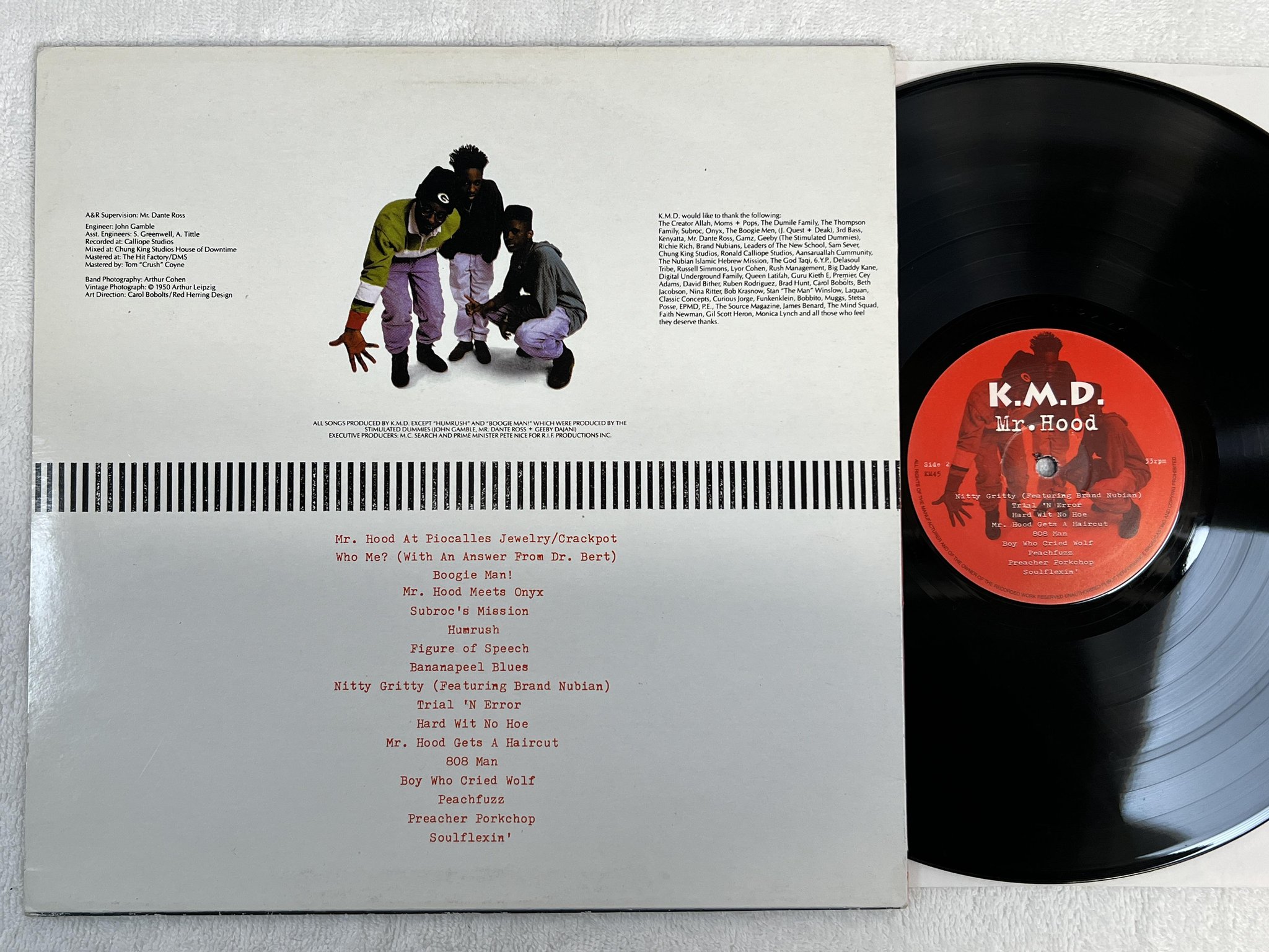 Omslagsbild för skivan KMD Mr. Hood LP re KM45 ** conscious hip hop **