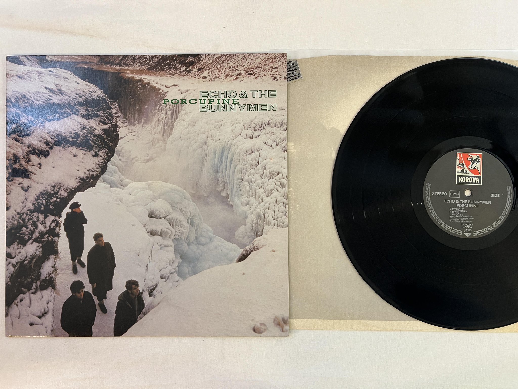 Omslagsbild för skivan ECHO & THE BUNNYMEN porcupine LP -83 Hol KOROVA 24 0027-1