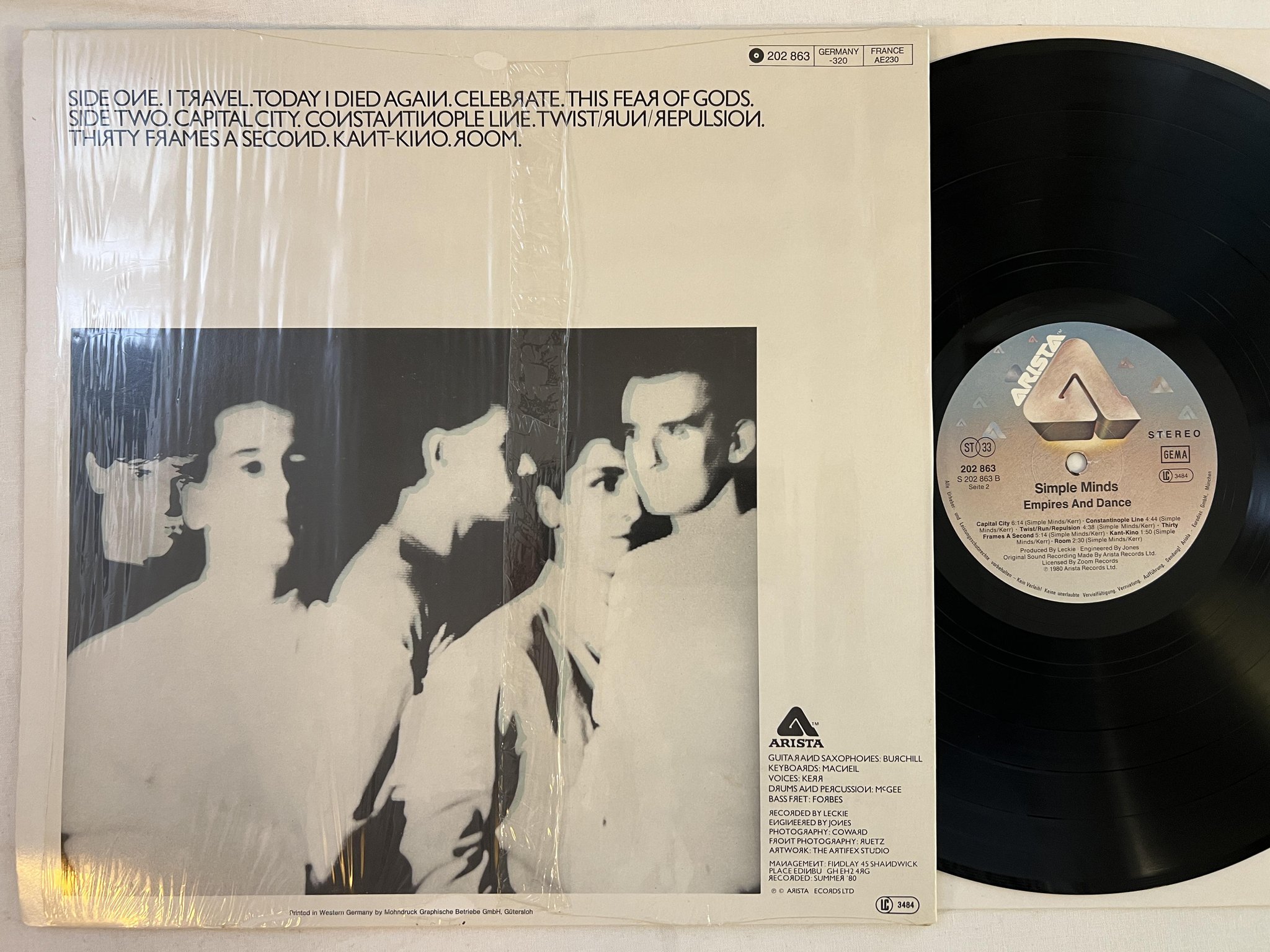 Omslagsbild för skivan SIMPLE MINDS empires and dance LP -80 Ger ARISTA 202863