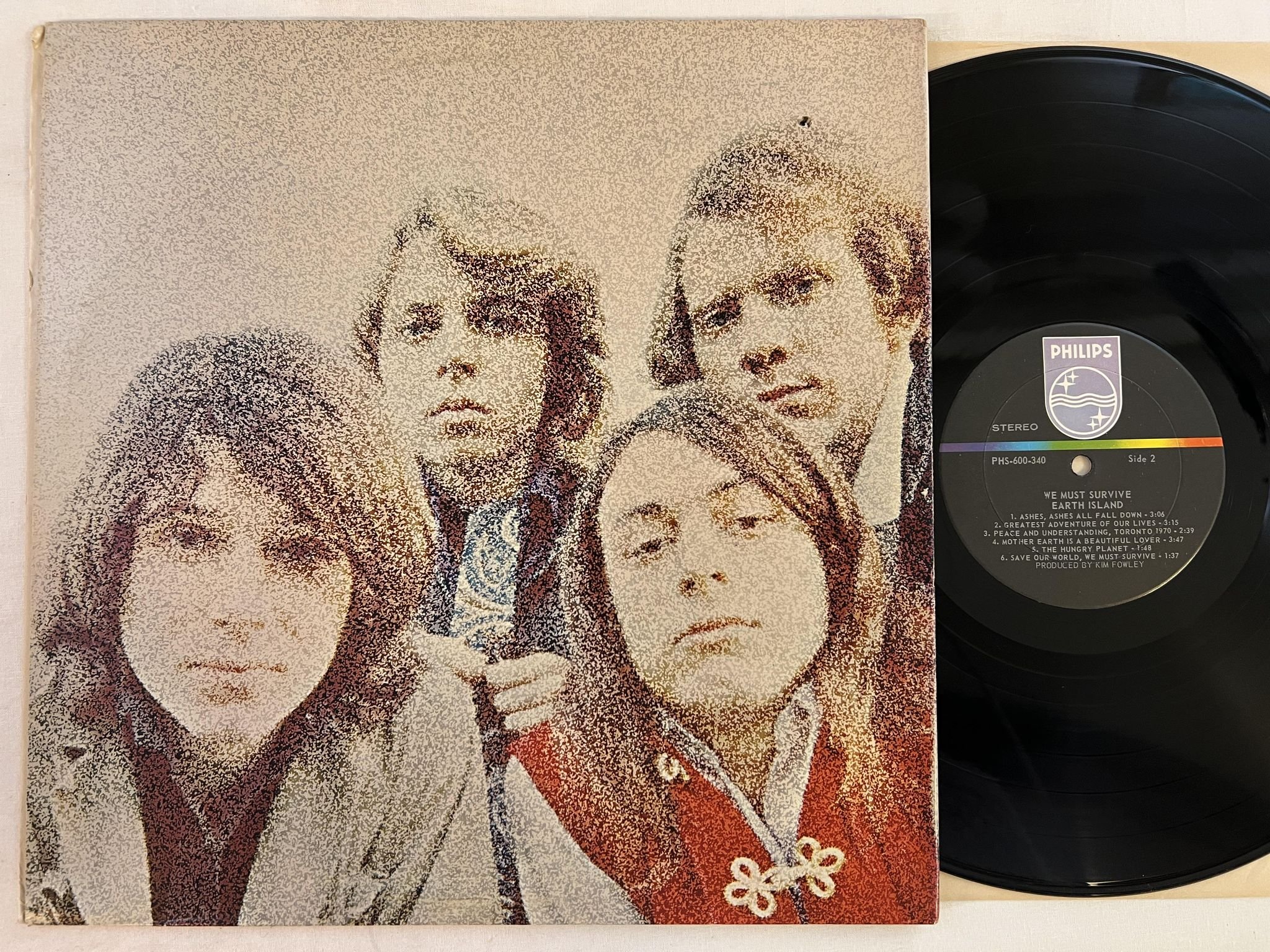 Omslagsbild för skivan EARTH ISLAND we must survive LP -70 US PHILIPS PHS 600-340