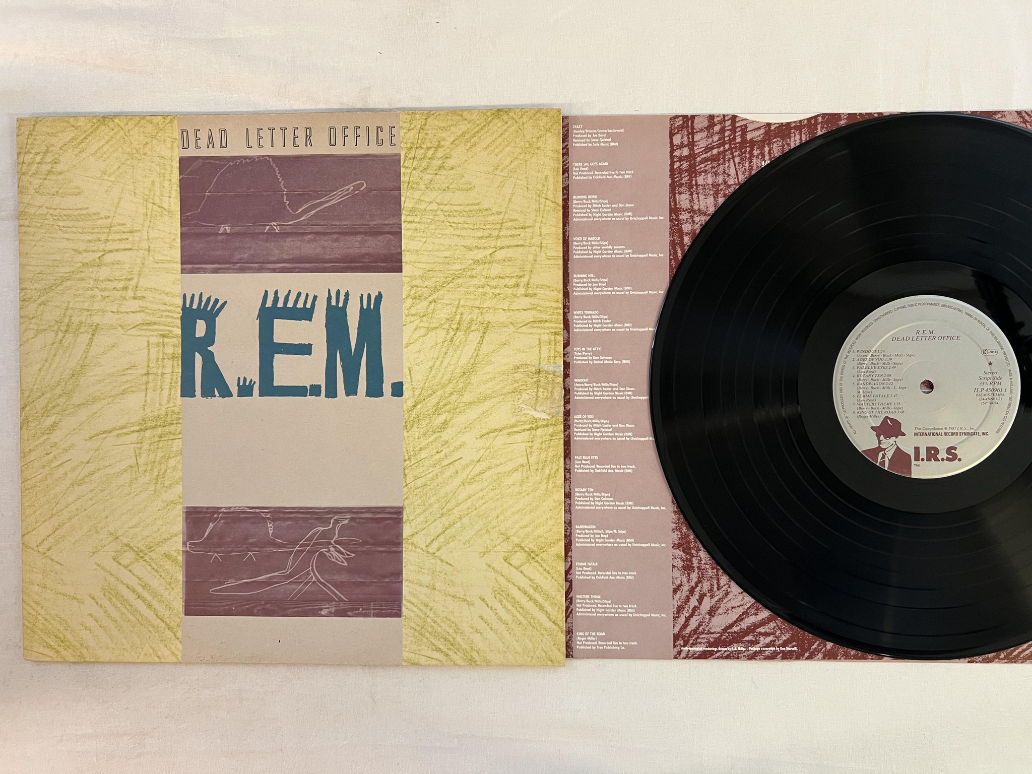 Omslagsbild för skivan R.E.M. dead letter office LP -87 Hol I.R.S. ILP 450961 1