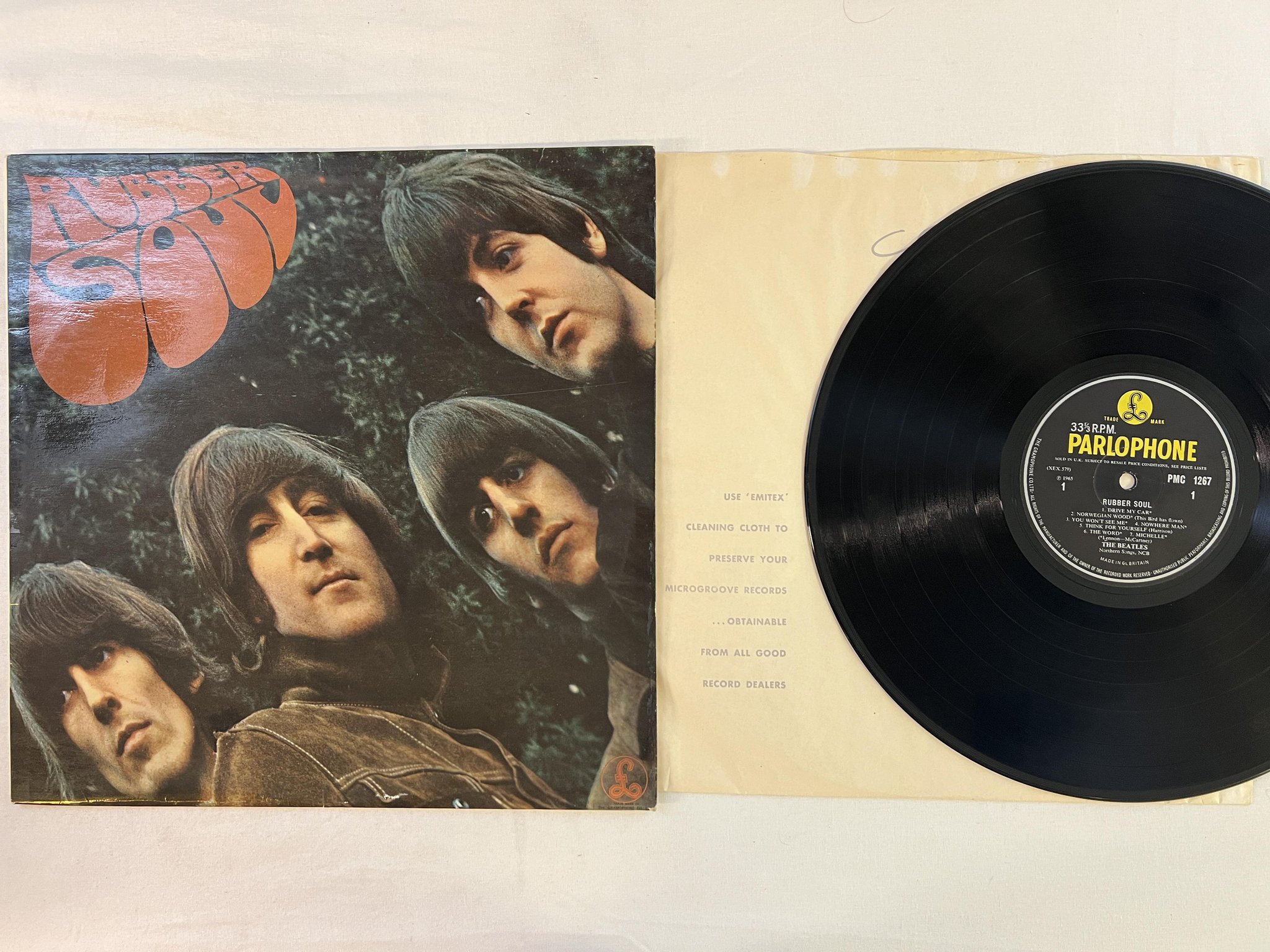Omslagsbild för skivan THE BEATLES rubber soul LP -65 UK PARLOPHONE PMC 1267