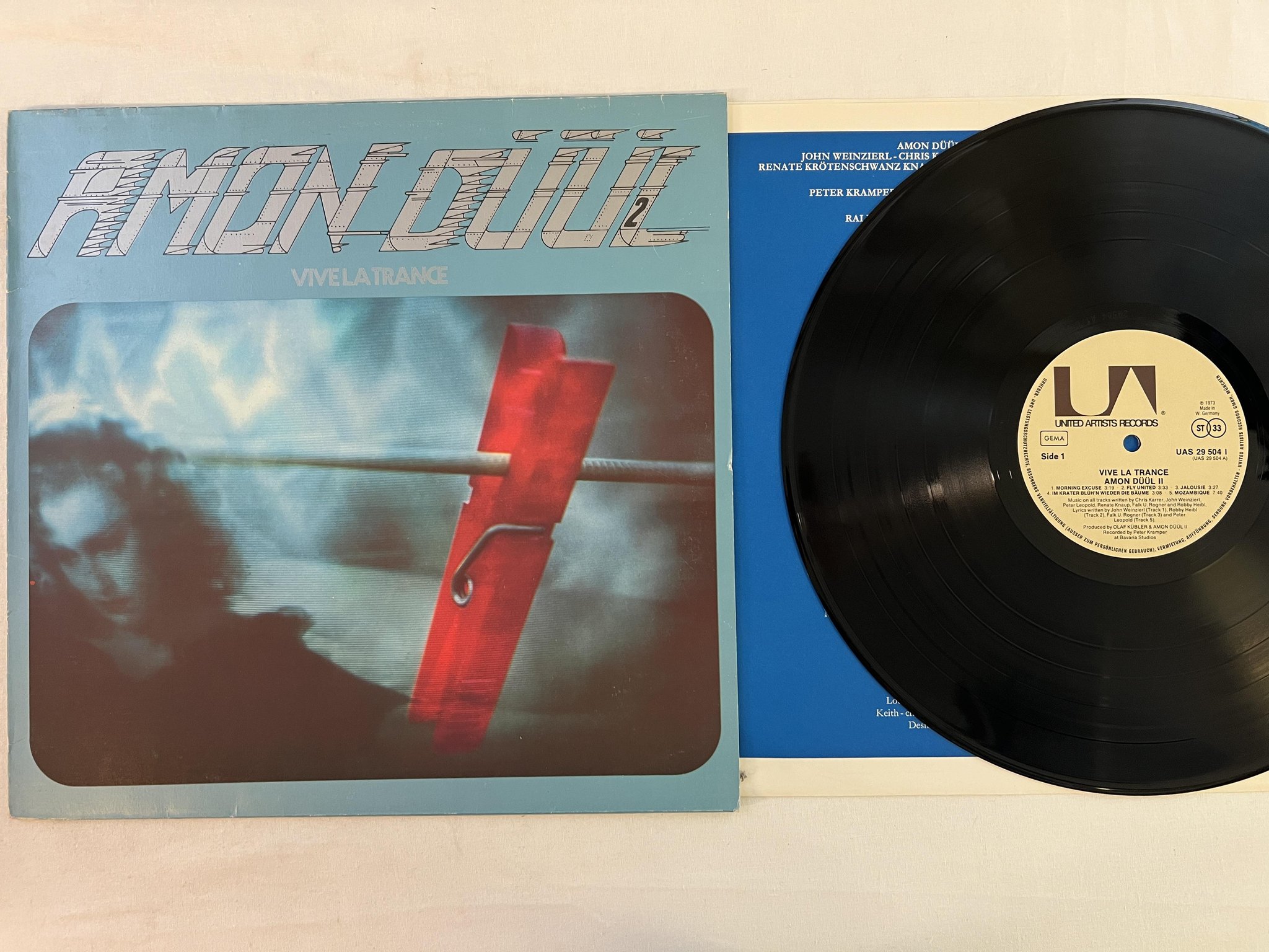 Omslagsbild för skivan AMON DUUL II vive la trance LP -73 Ger UNITED UAS 29 504 I ** krautrock **