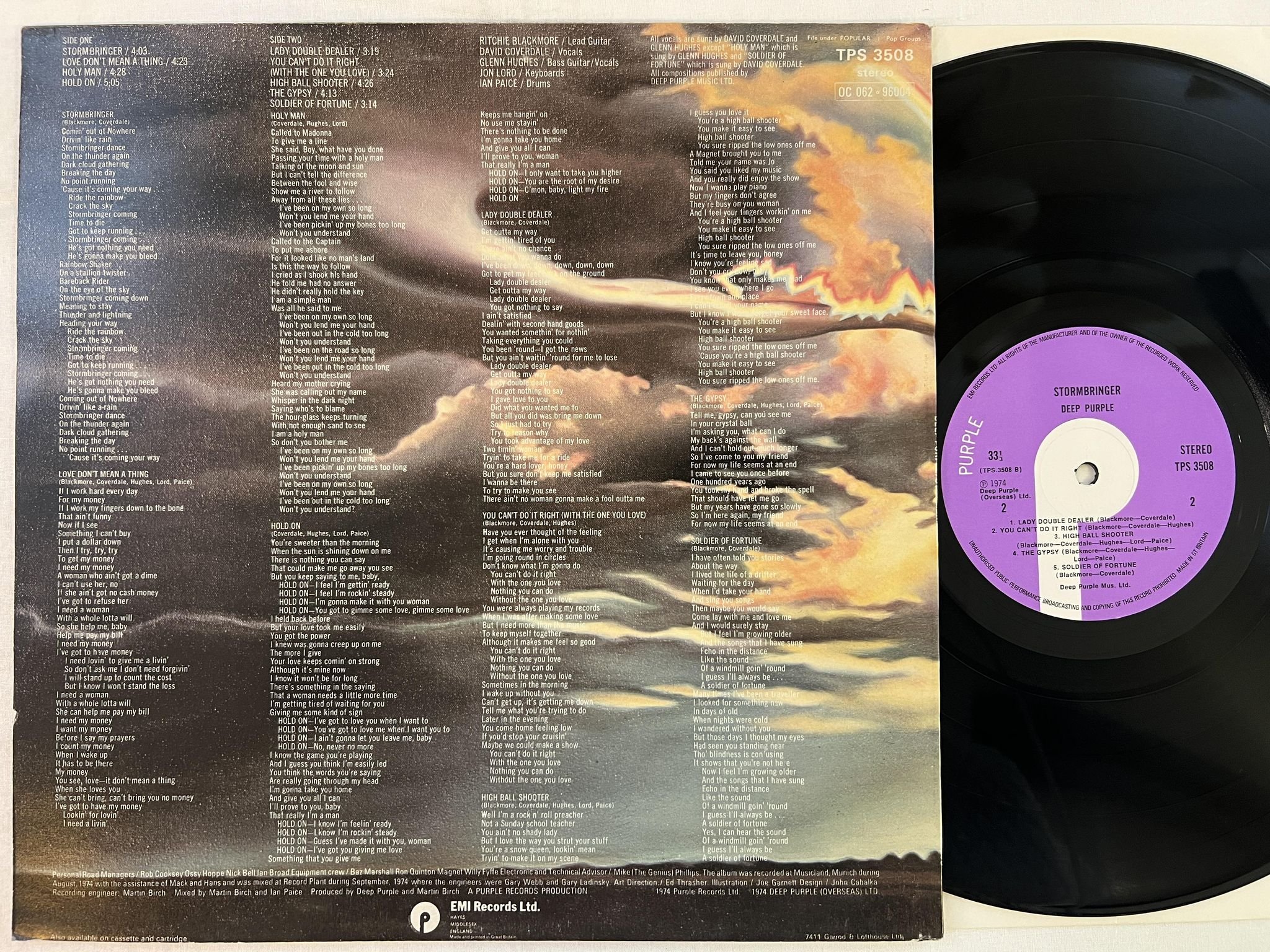 Omslagsbild för skivan DEEP PURPLE stormbringer LP -74 UK PURPLE TPS 3508