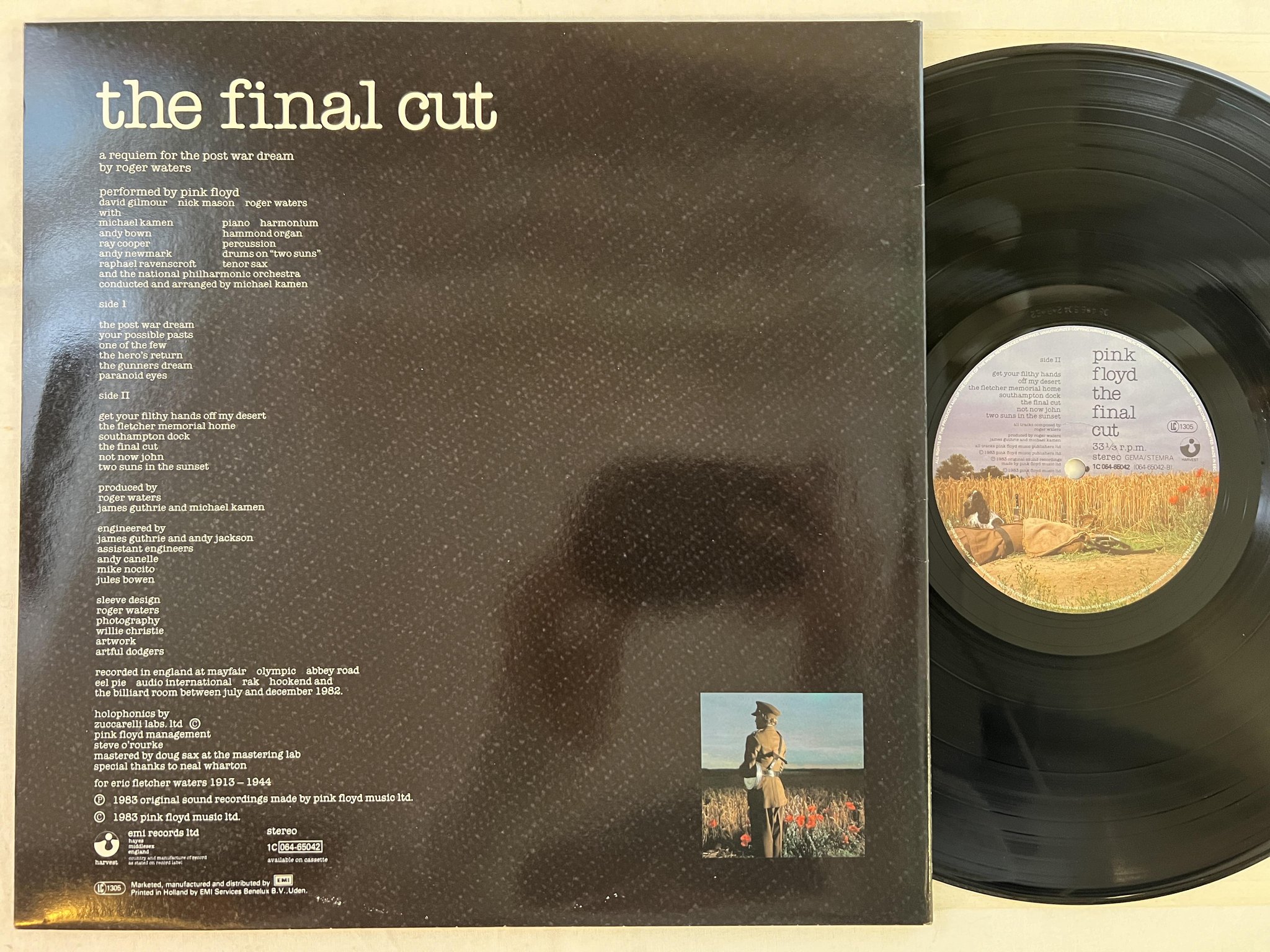 Omslagsbild för skivan PINK FLOYD the final cut LP -83 HARVEST 1C 064-65042