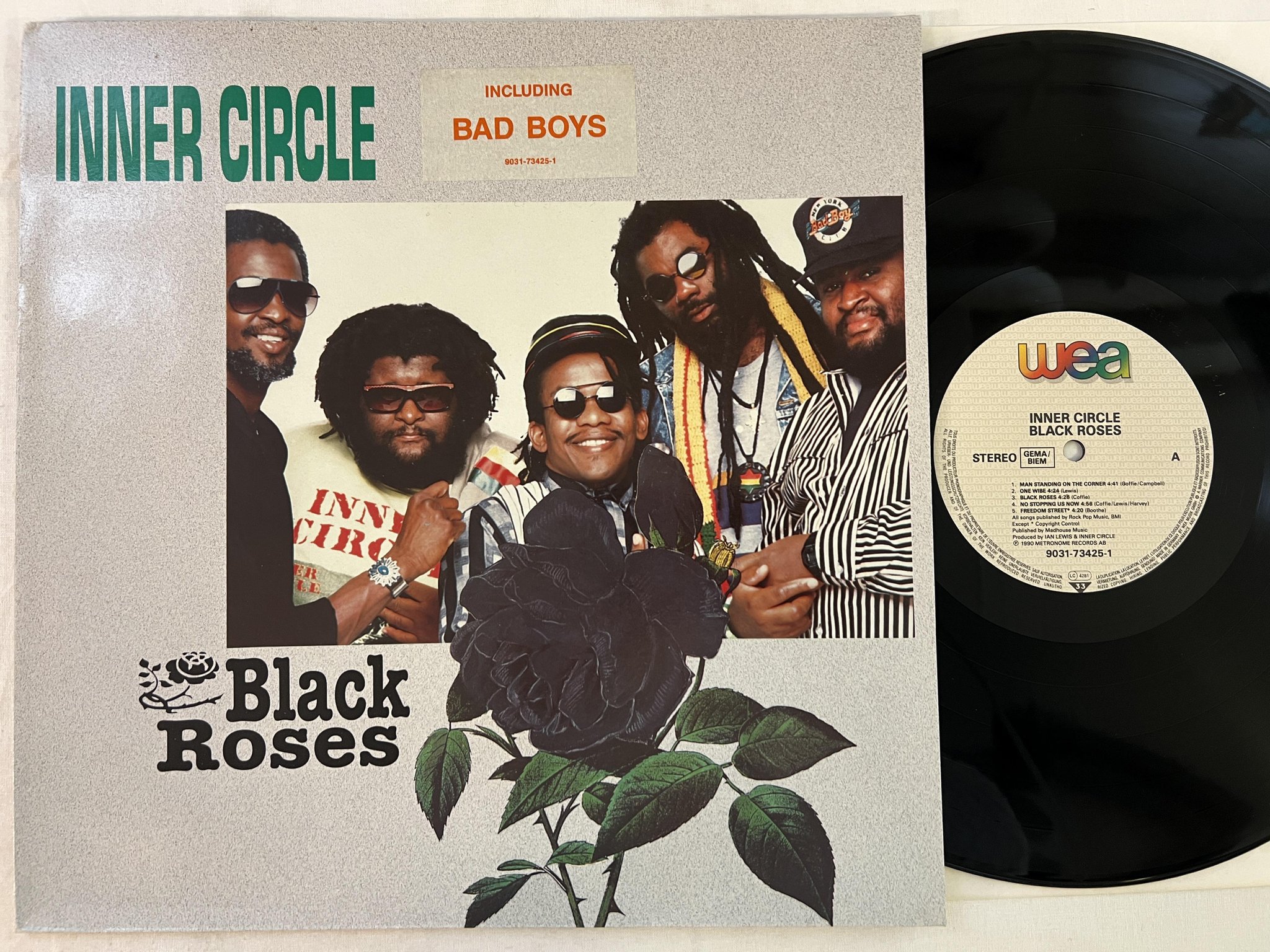 Omslagsbild för skivan INNER CIRCLE black roses LP -90 Ger WEA 9031-73425-1 ** bad boys **