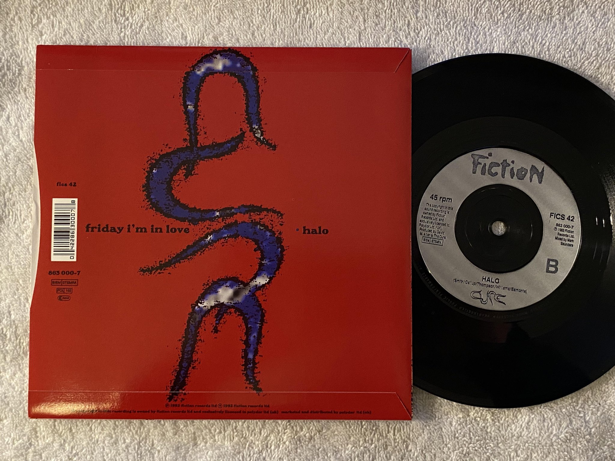 Omslagsbild för skivan CURE Friday I'm in love 7" -92 FICTION FICS 42 ***** CLASSIC *****