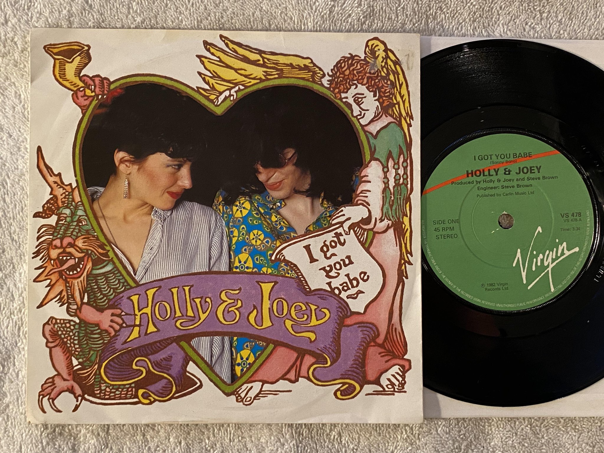 Omslagsbild för skivan HOLLY & JOEY I Got You Babe 7" -82 UK virgin VS 478