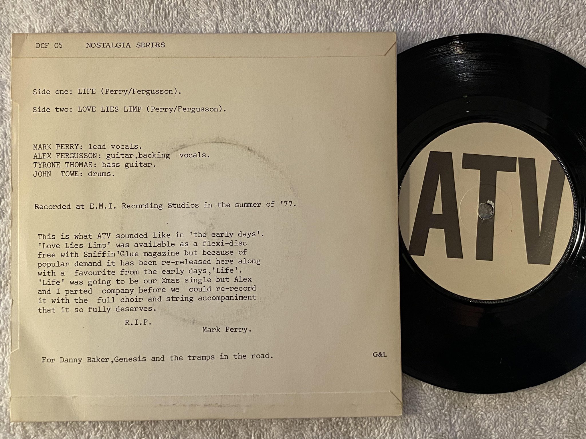 Omslagsbild för skivan ALTERNATIVE TV life 7" -78 UK DEPTFORD FUN CITY DCF 05 ** punk rock **