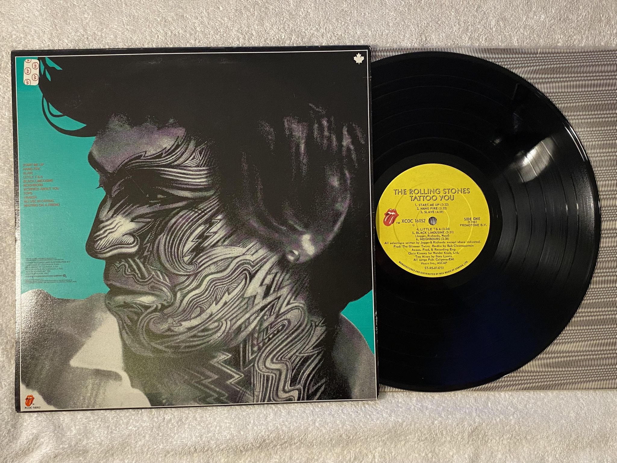 Omslagsbild för skivan ROLLING STONES tattoo you LP -81 Can XCOC 16052