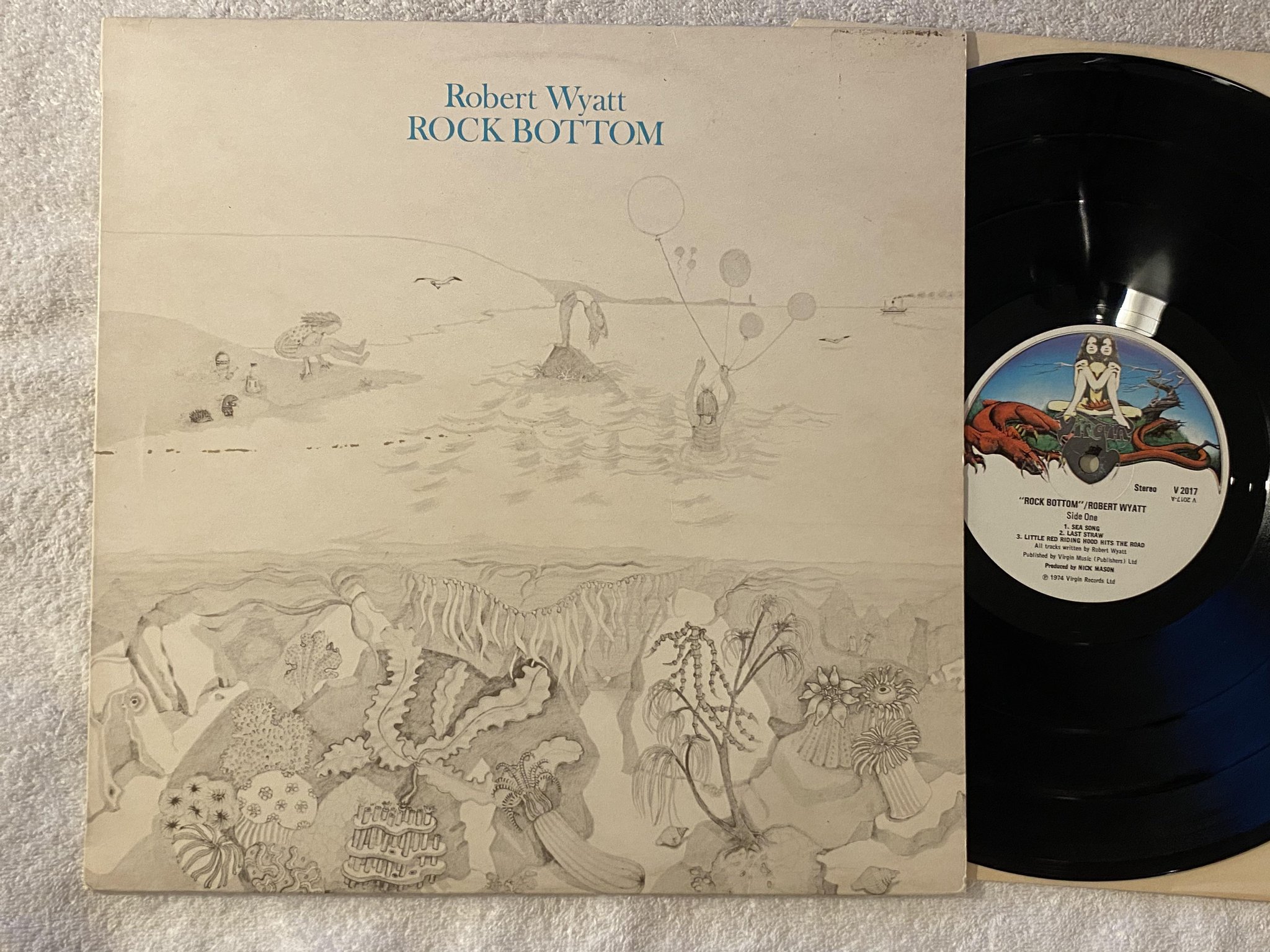 Omslagsbild för skivan ROBERT WYATT rock bottom LP -74 UK VIRGIN V 2017