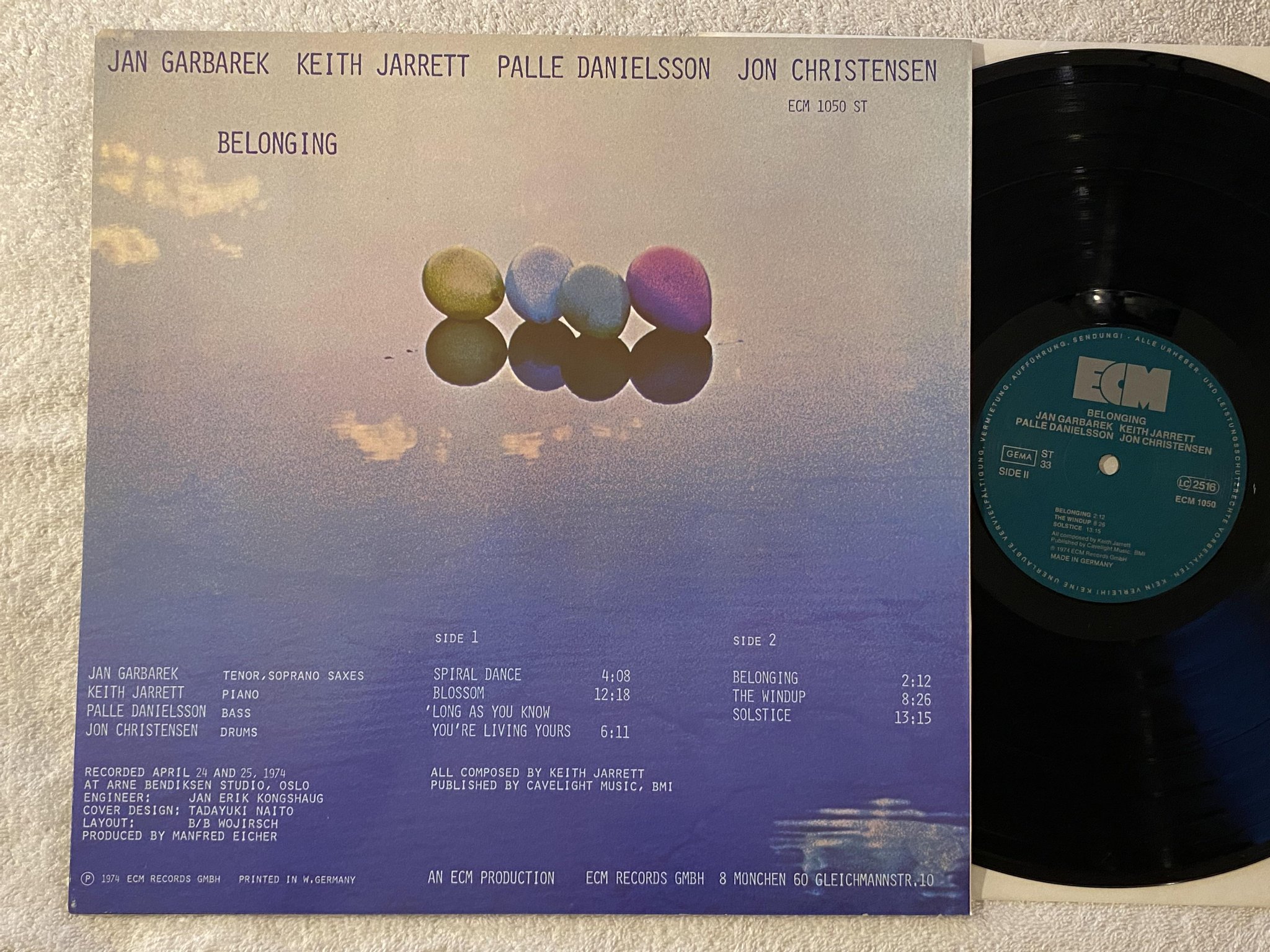Omslagsbild för skivan JAN GARBAREK belonging LP -74 Ger ECM 1050