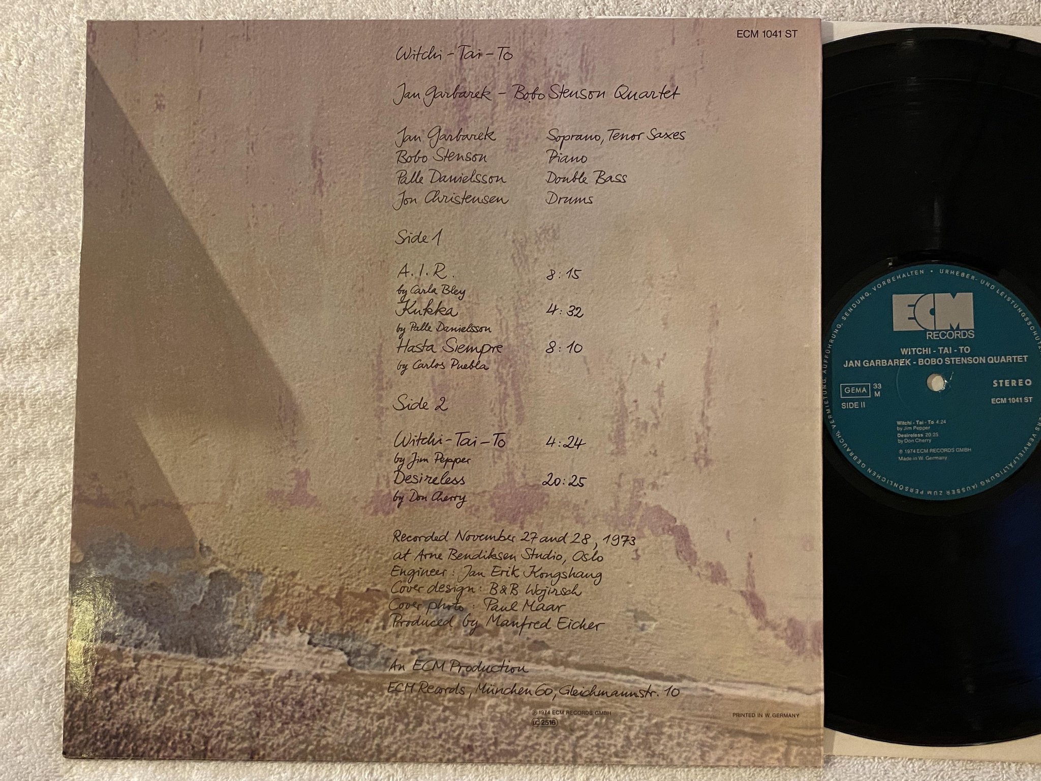 Omslagsbild för skivan JAN GARBAREK witchi-tai-to LP -74 Ger ECM 1041 ST