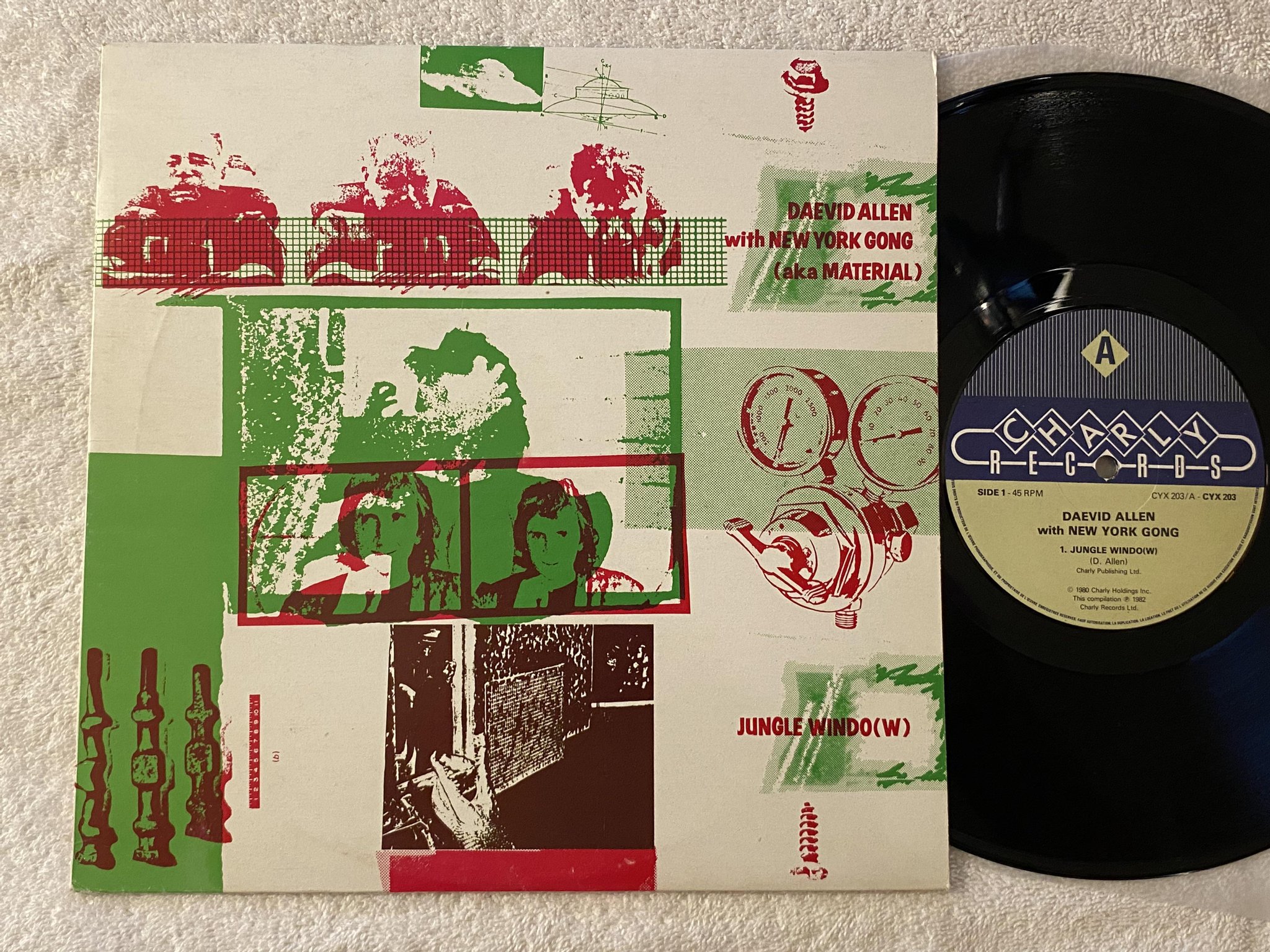 Omslagsbild för skivan DAEVID ALLEN with NEW YORK GONG jungle windo(w) 10" -82 UK charly cyx 203