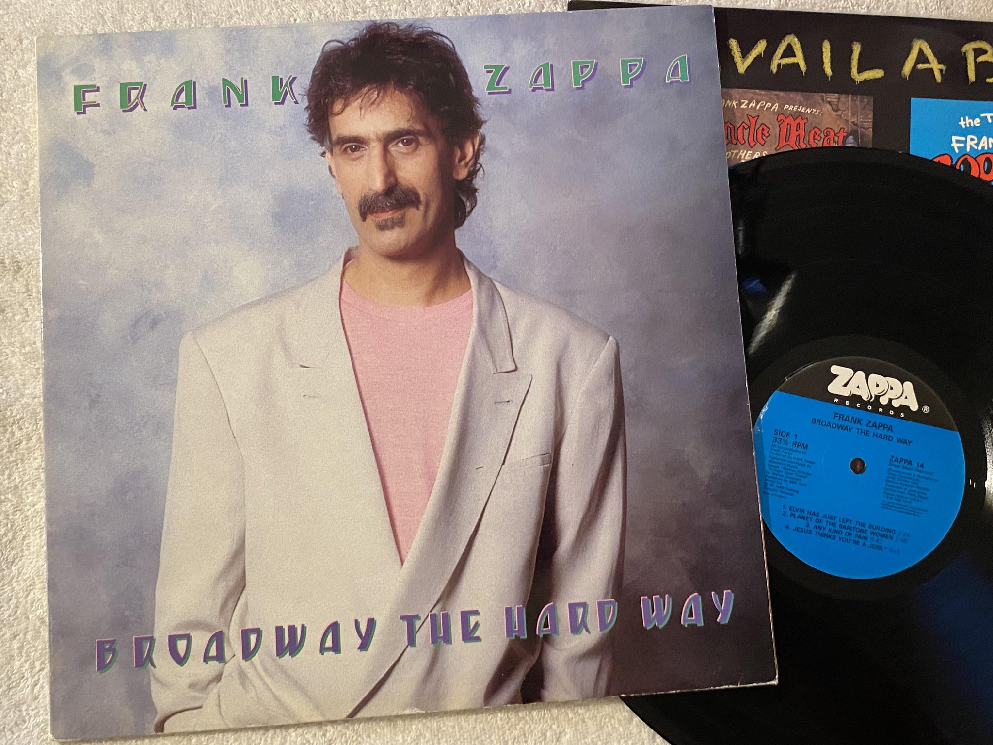 Omslagsbild för skivan FRANK ZAPPA broadway the hard way LP -88 ZAPPA 14