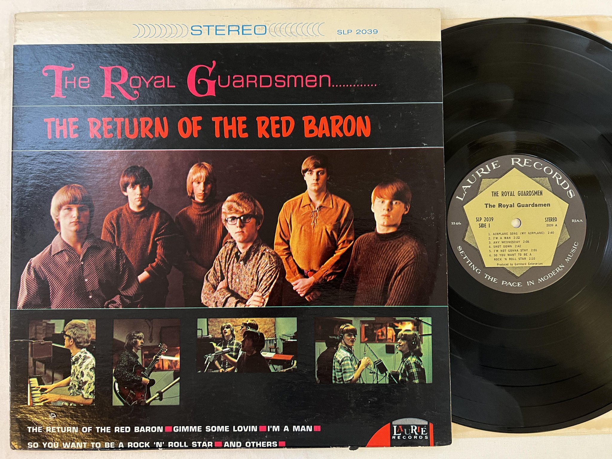 Omslagsbild för skivan THE ROYAL GUARDSMEN The Return Of The Red Baron LP -67 US LAURIE SLP 2039 garage