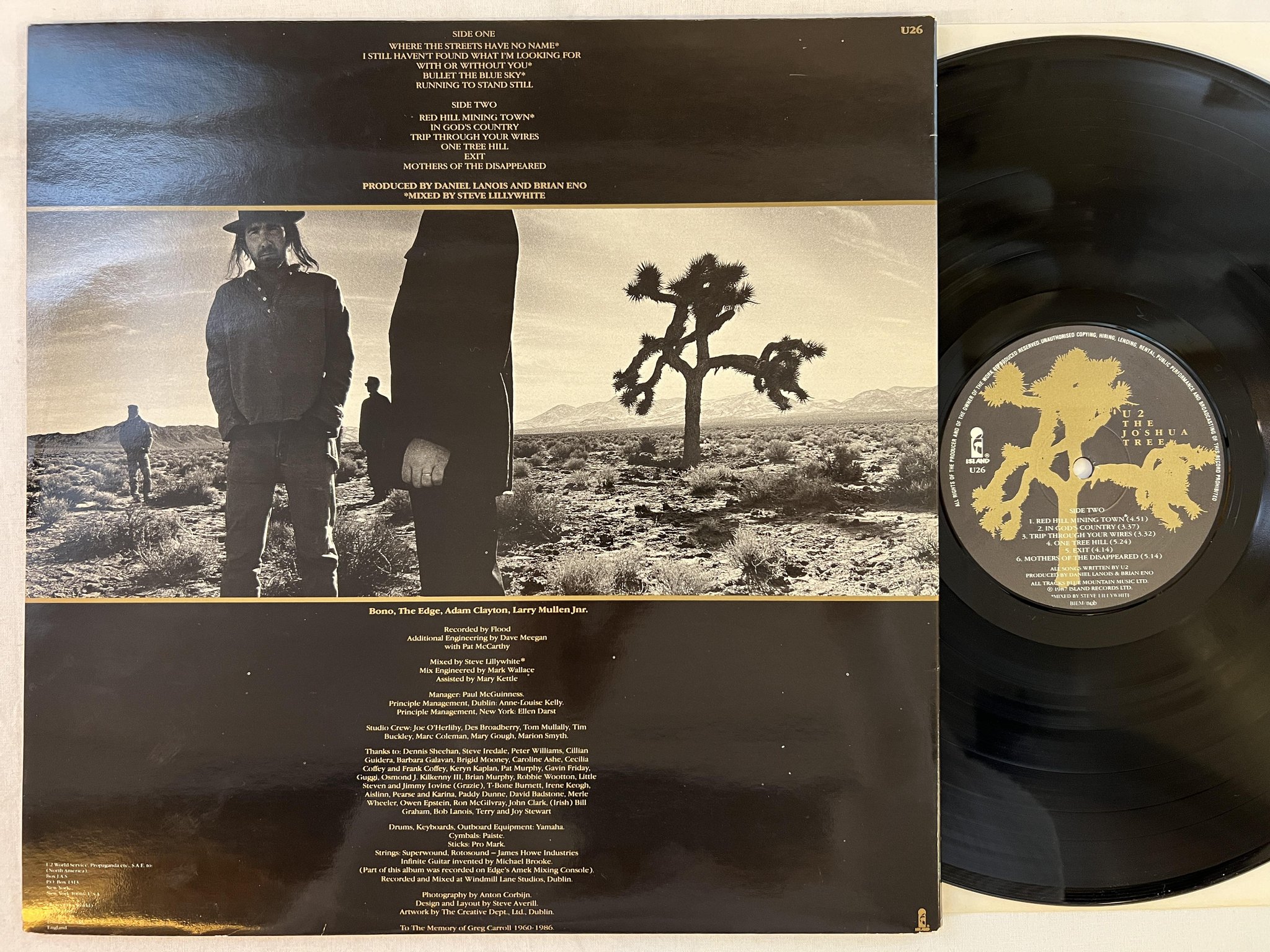 Omslagsbild för skivan U2 the joshua tree LP -87 ncb ISLAND U26