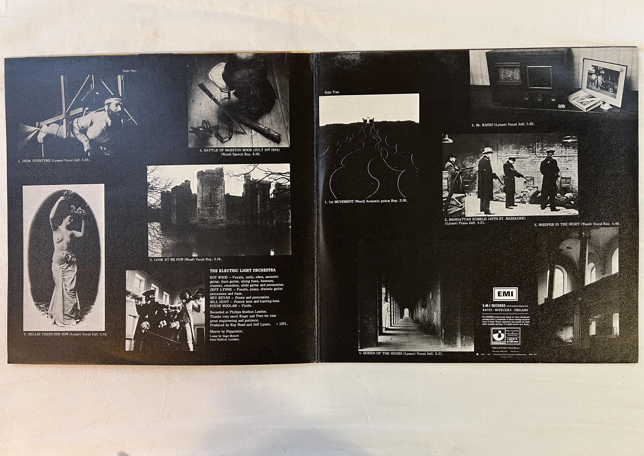 Omslagsbild för skivan ELECTRIC LIGHT ORCHESTRA s/t LP -71 UK HARVEST SHVL 797