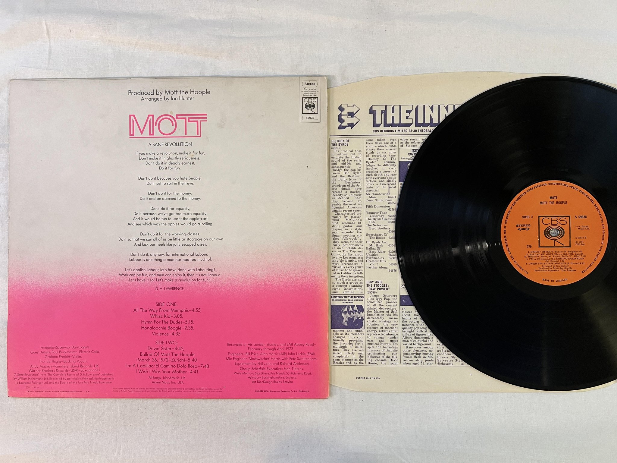 Omslagsbild för skivan MOTT THE HOOPLE Mott LP -73 UK CBS S 69038