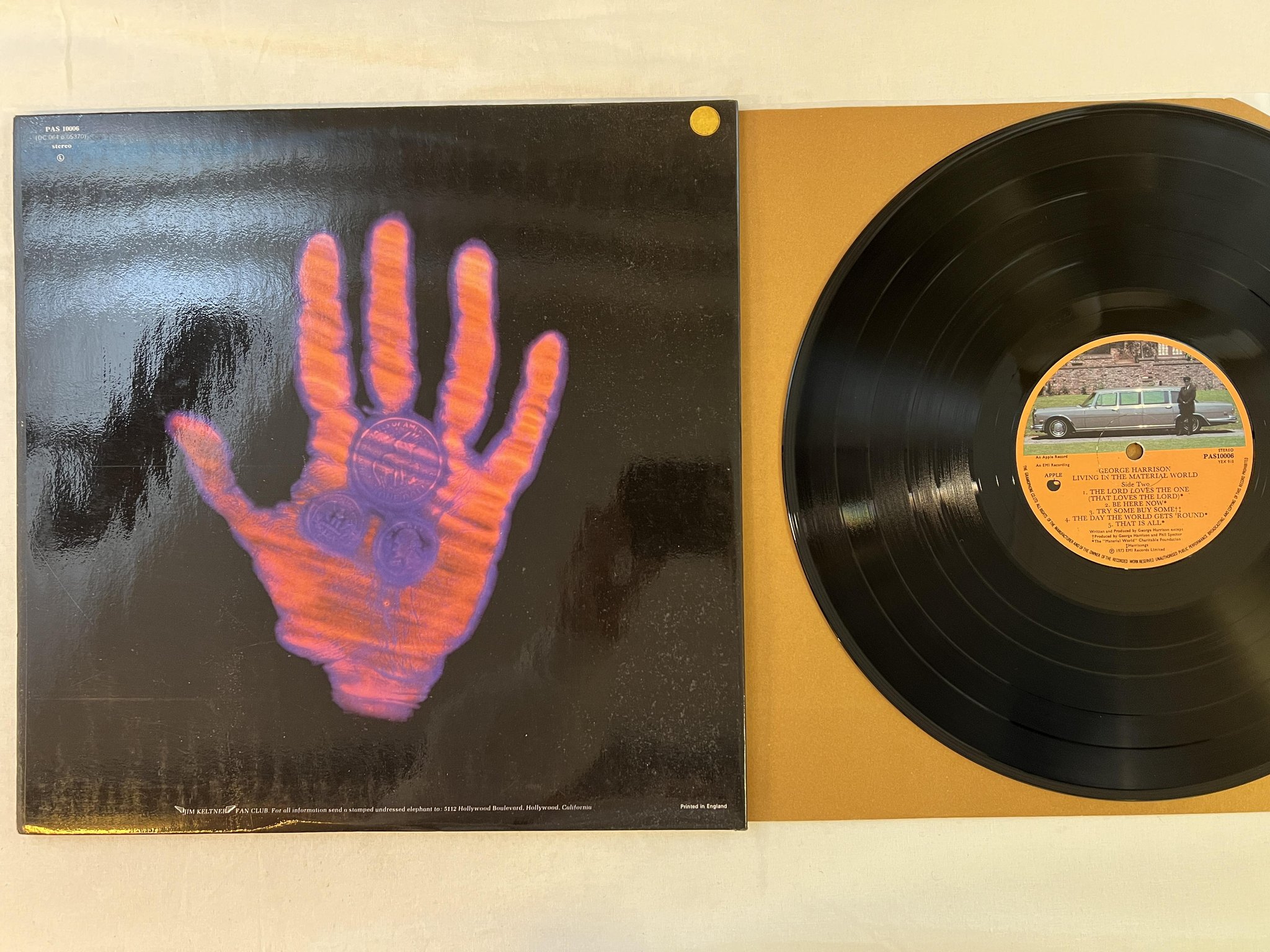 Omslagsbild för skivan GEORGE HARRISON living in the material world LP -73 APPLE PAS 10006