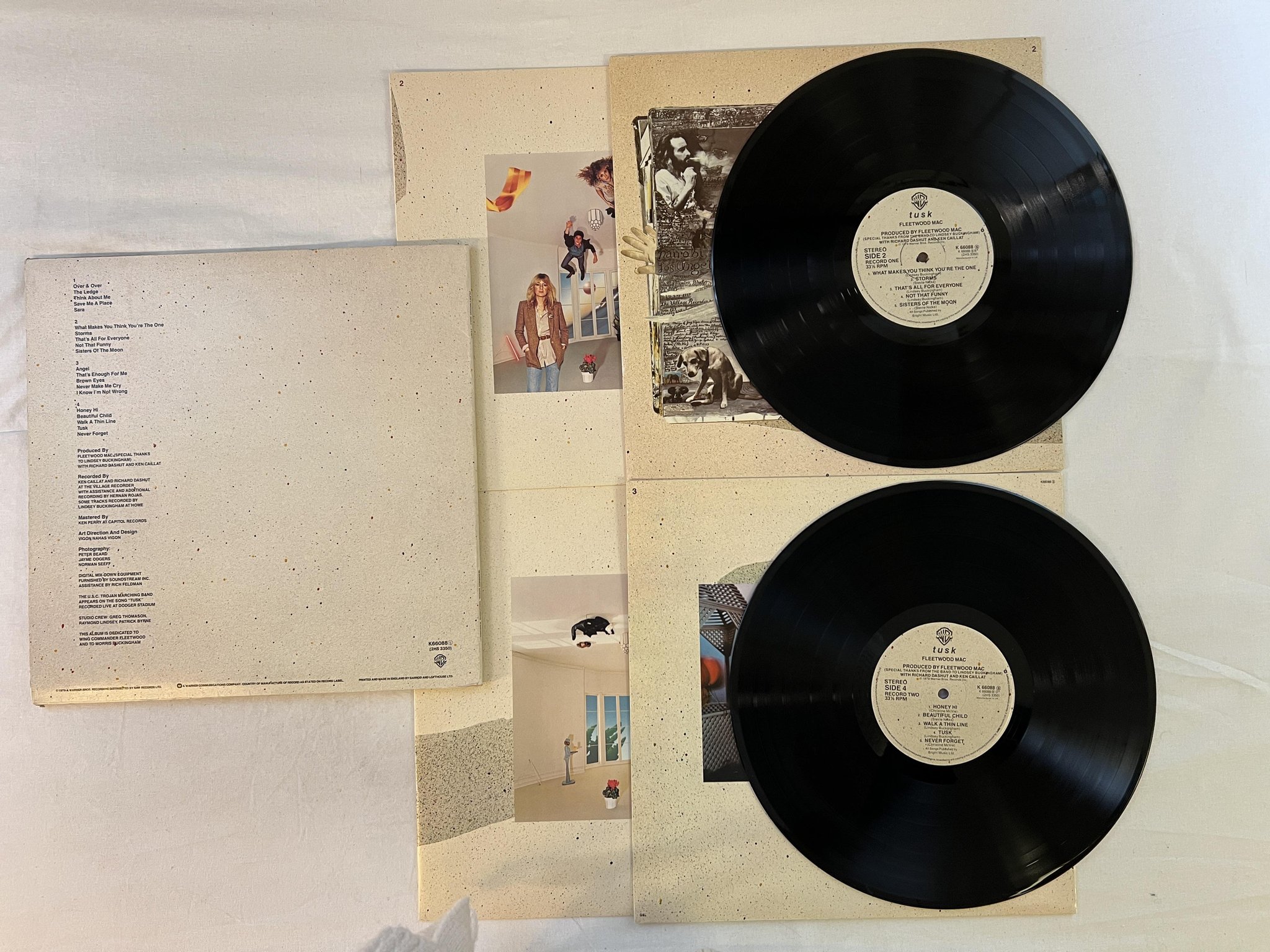 Omslagsbild för skivan FLEETWOOD MAC tusk 2xLP -79 UK WARNER BROS K 66088