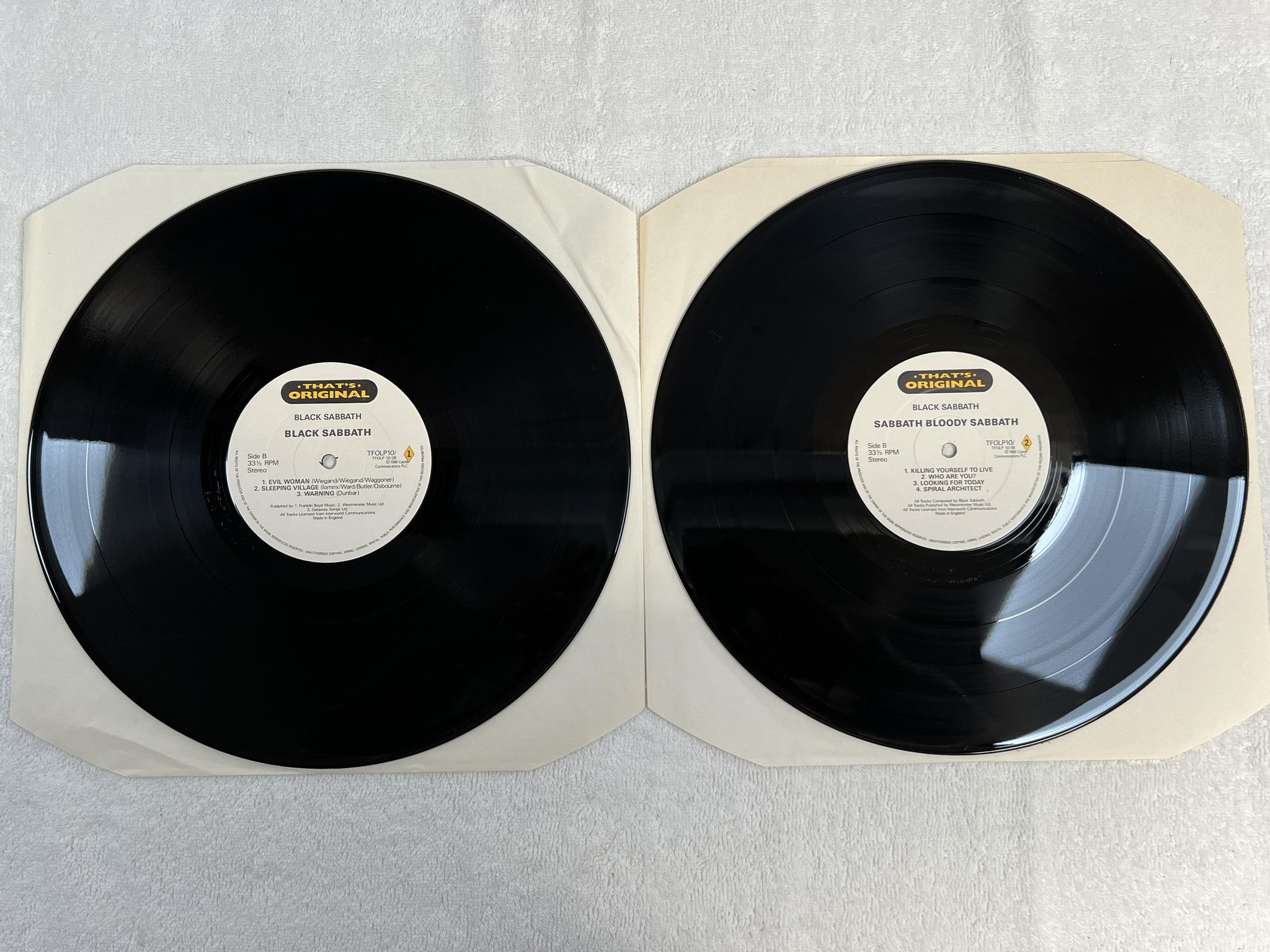 Omslagsbild för skivan BLACK SABBATH 2 GREAT ALBUMS FOR THE PRICE OF ONE 2xLP -88 UK CASTLE TFOLP 10