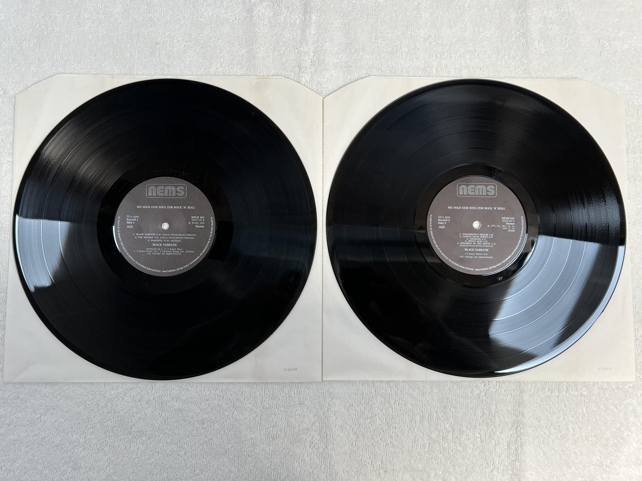 Omslagsbild för skivan BLACK SABBATH we sold our soul for rock n roll 2xLP ncb NEMS NELD 101