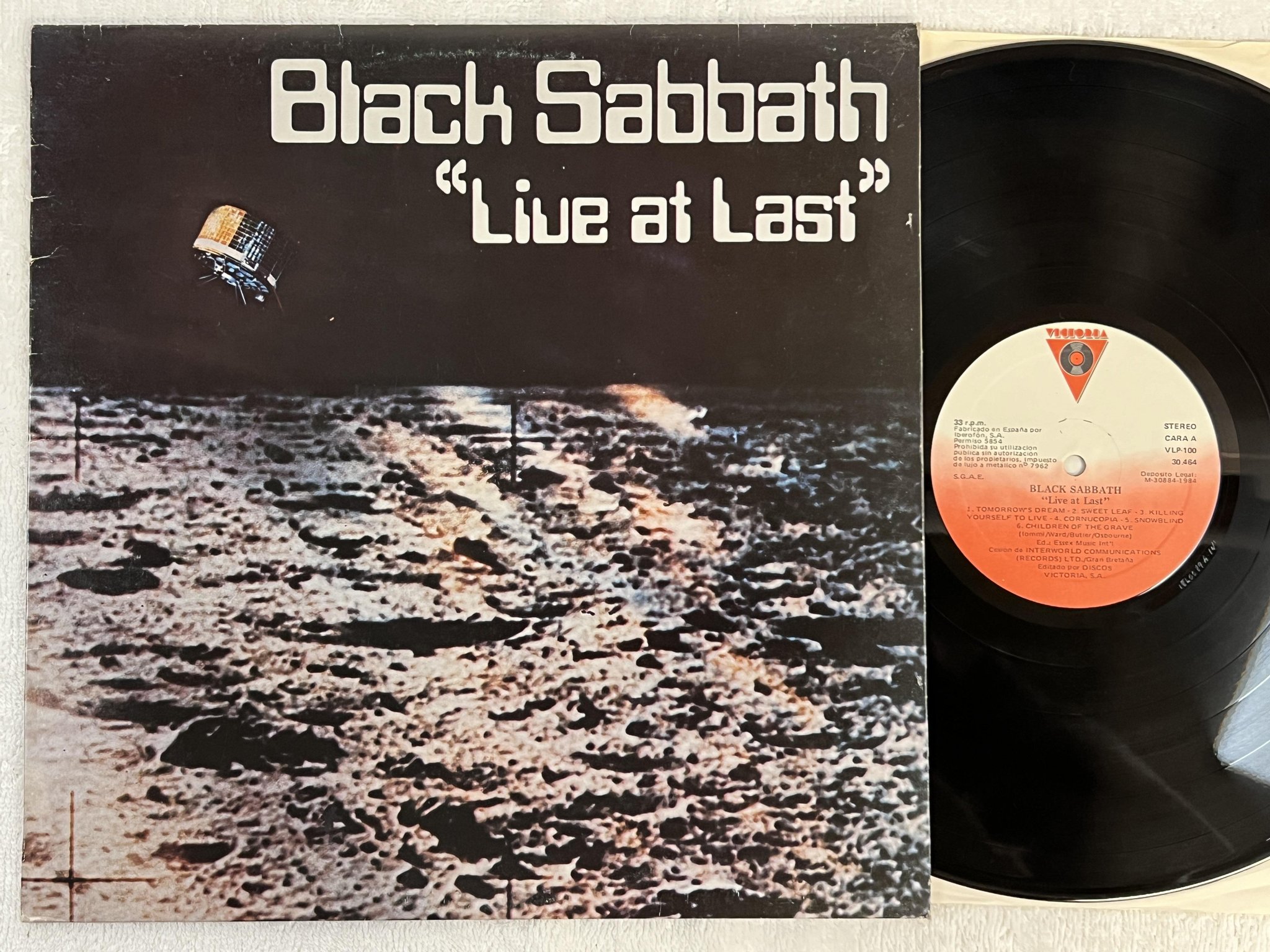 Omslagsbild för skivan BLACK SABBATH live at last LP -84 Spain VICTORIA C-30.464