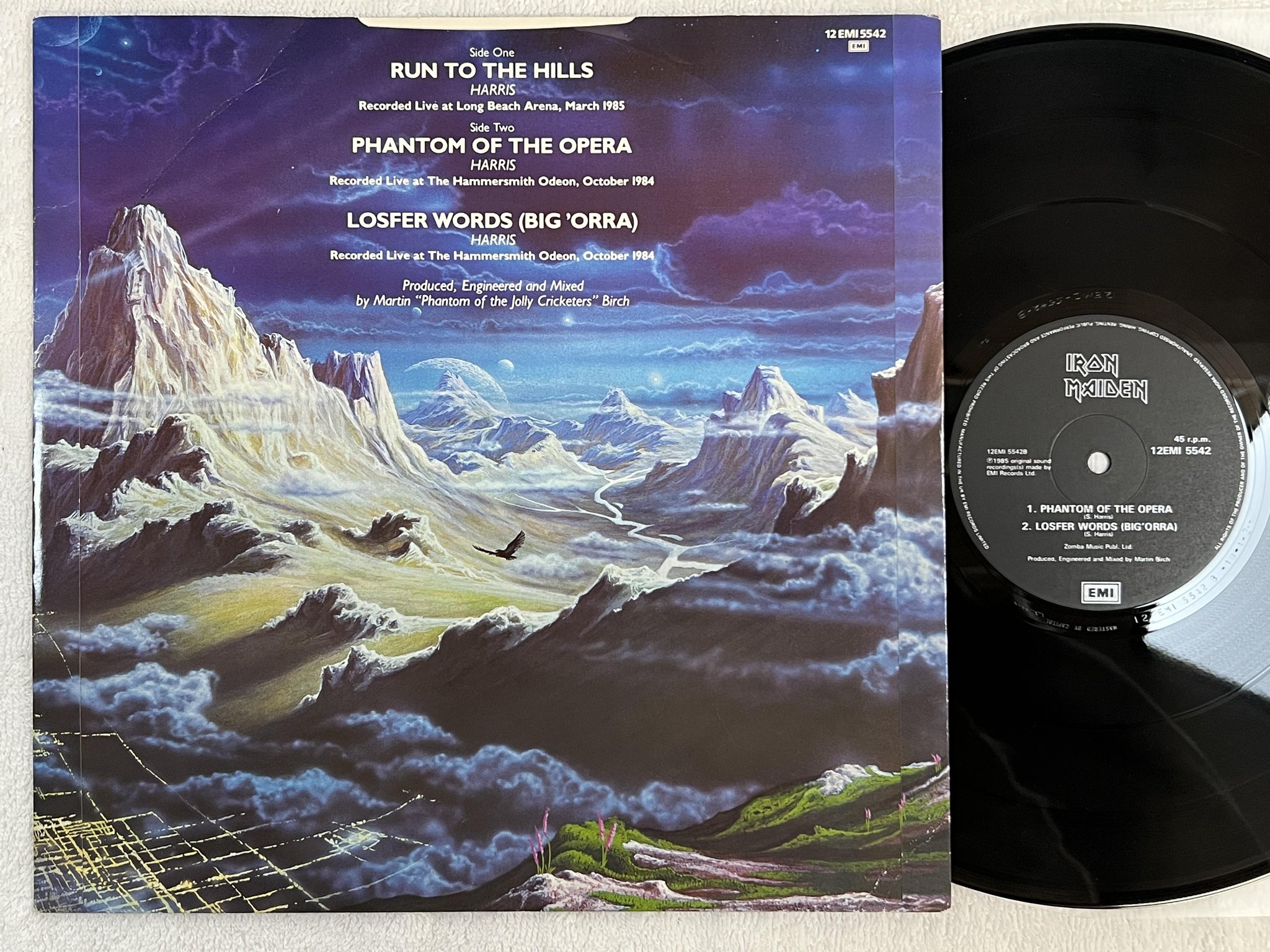 Omslagsbild för skivan IRON MAIDEN run to the hills 12"ep -85 EMI 12EMI 5542